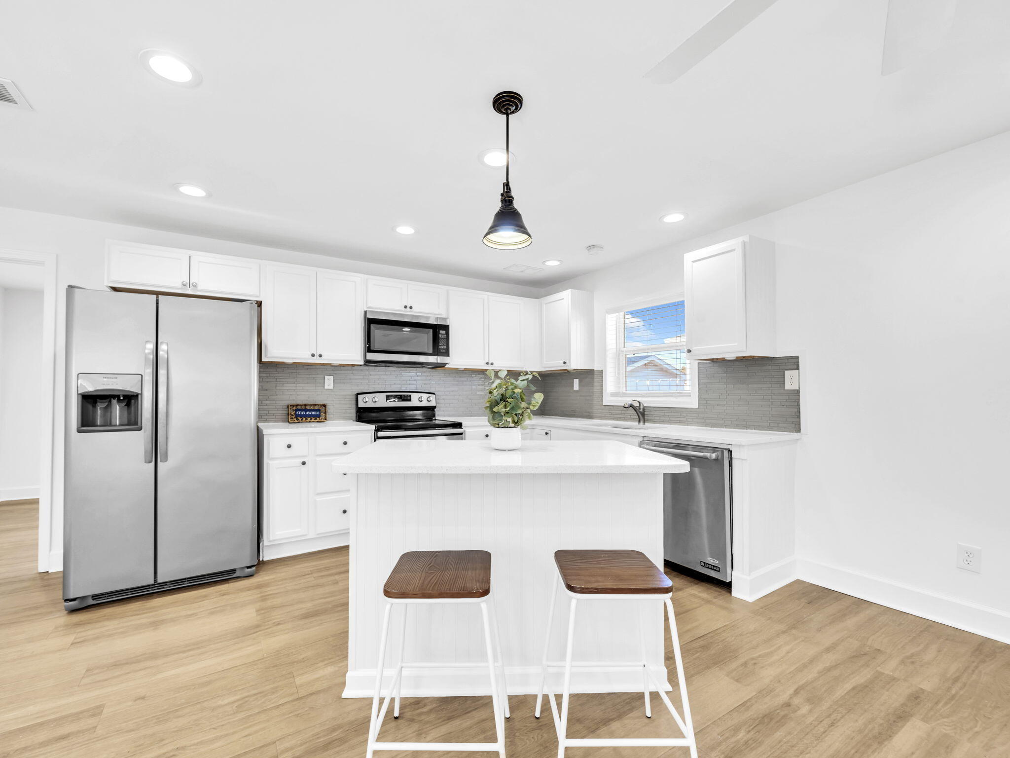 MIRAMAR HEIGHTS - Residential