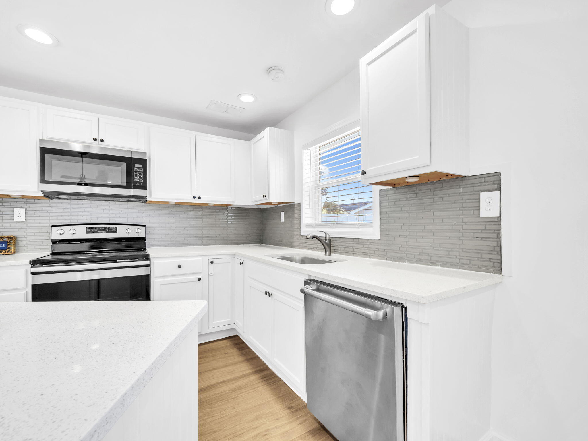 MIRAMAR HEIGHTS - Residential