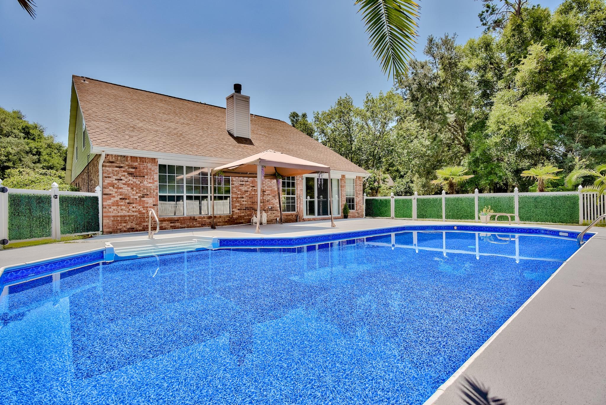 PARKWOOD ESTATES PH 1 BLUEWATER BAY - Residential