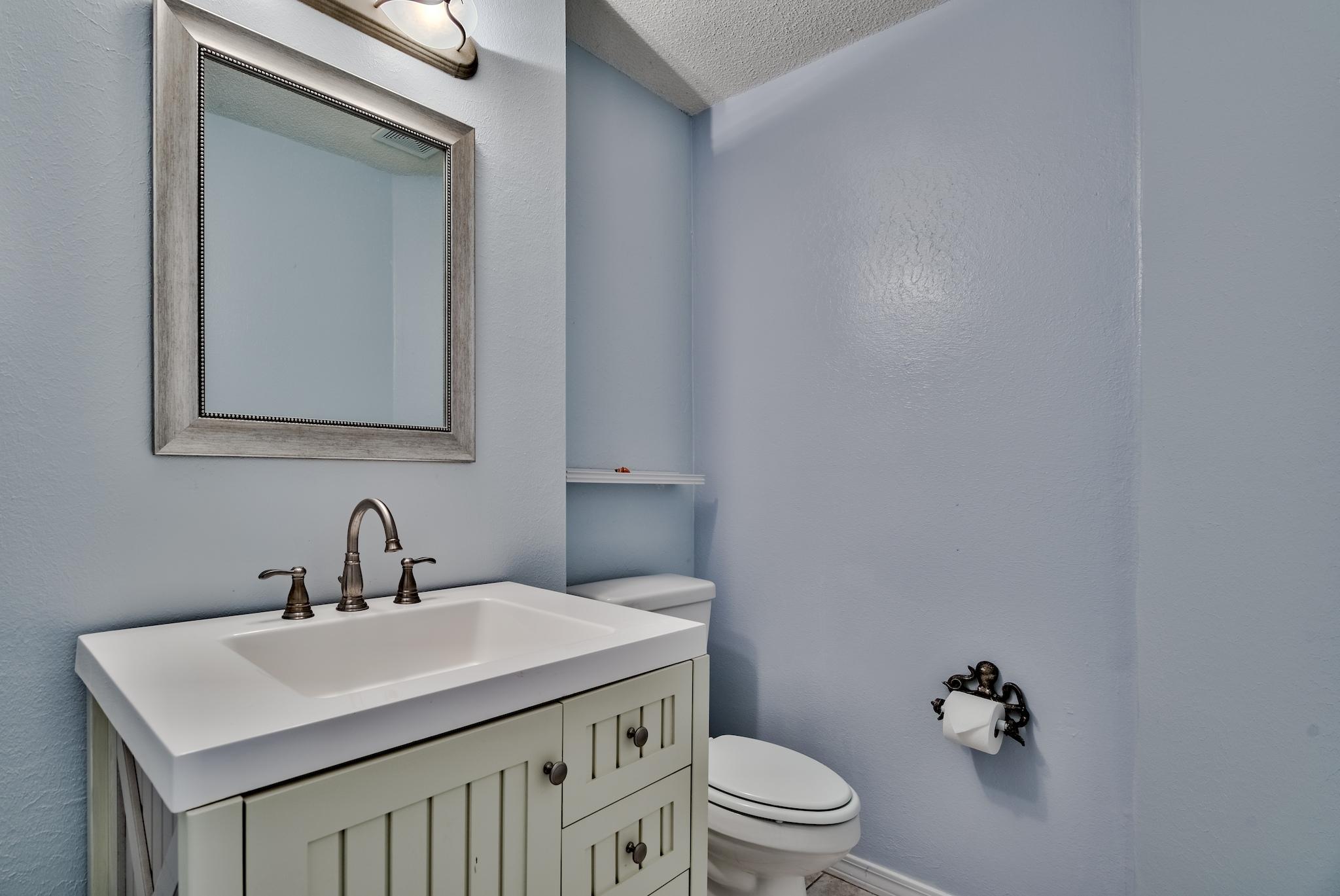 PARKWOOD ESTATES PH 1 BLUEWATER BAY - Residential