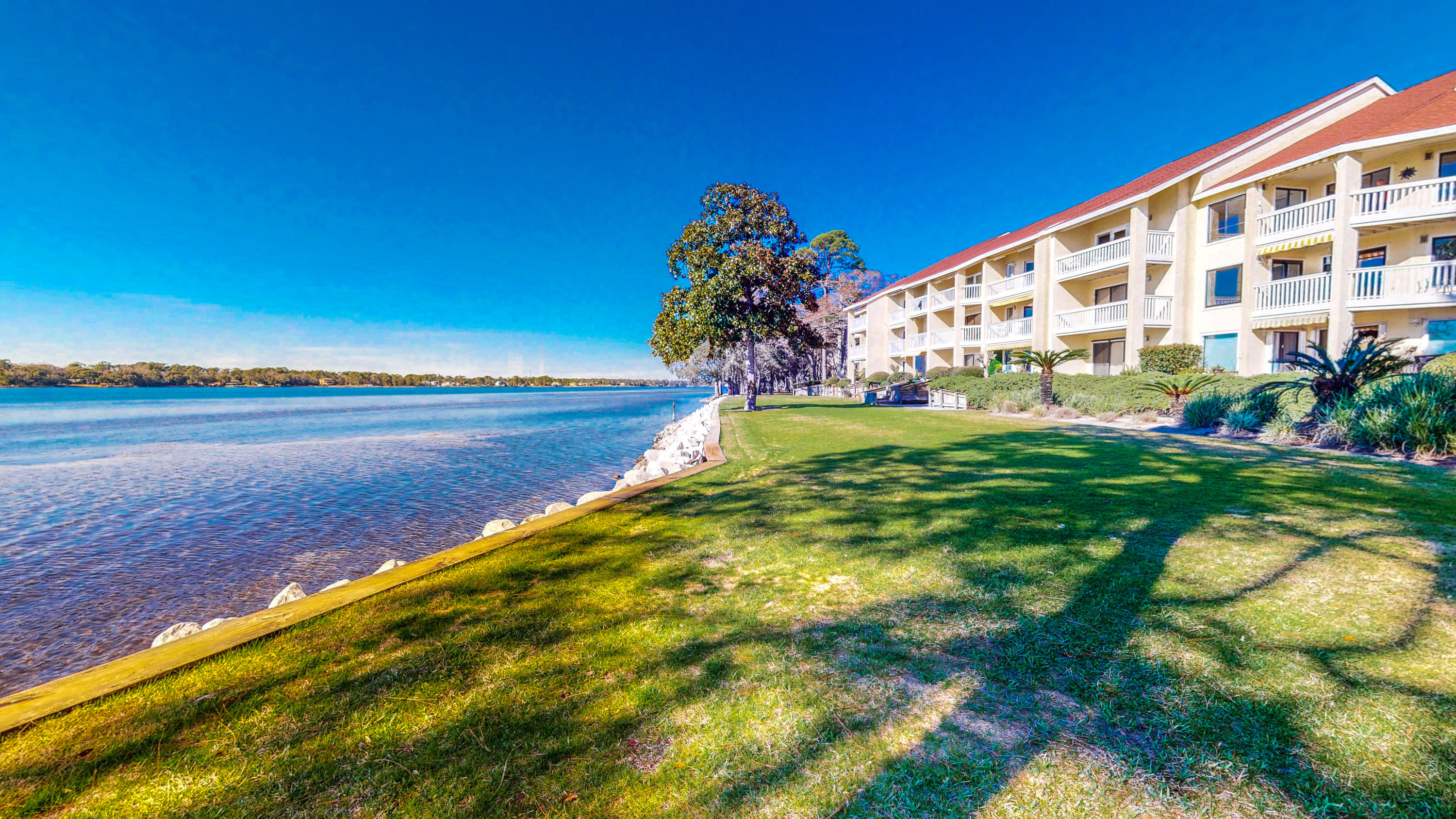 BAYSIDE VILLAS CONDO - Residential