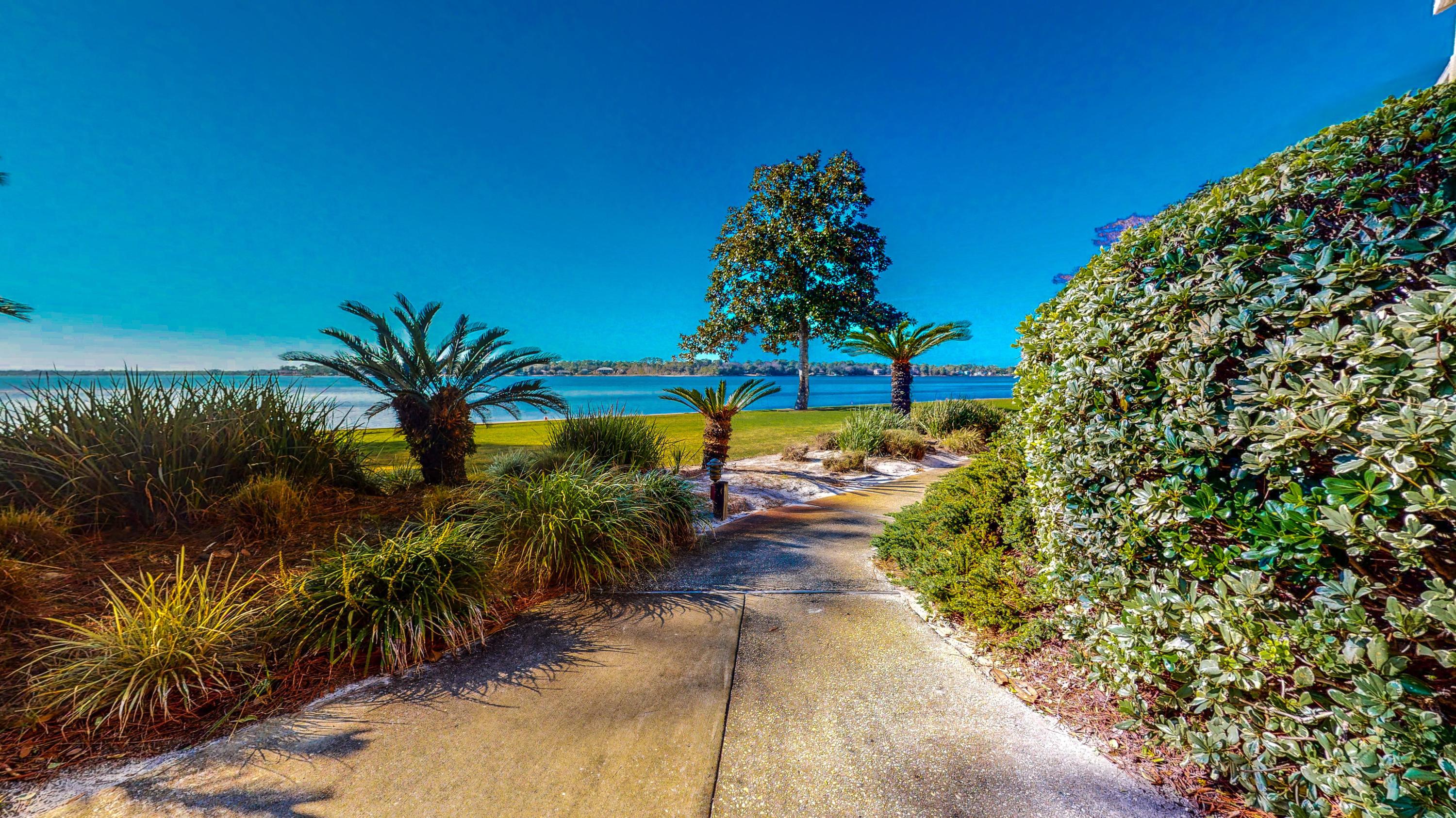 BAYSIDE VILLAS CONDO - Residential