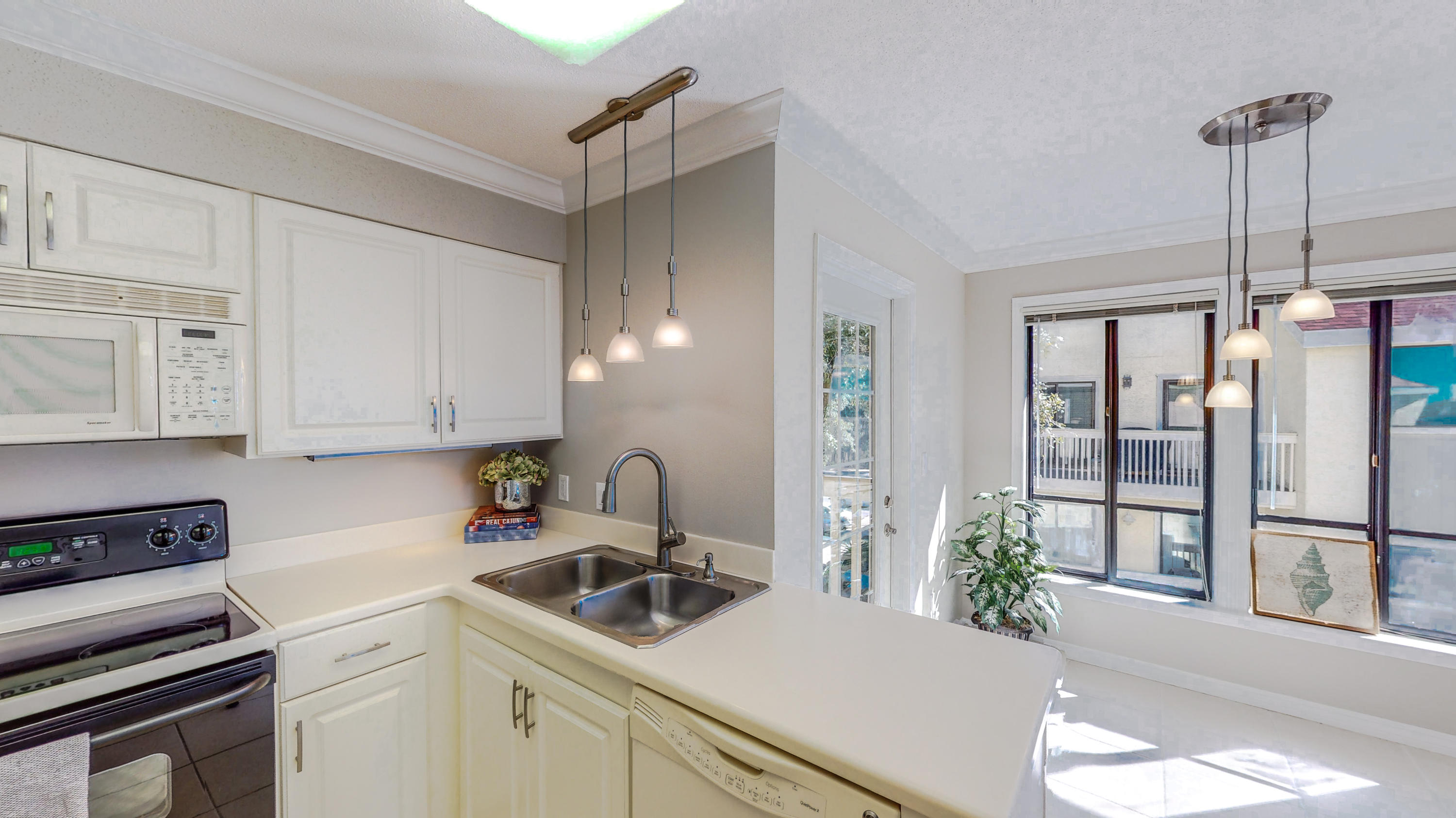 BAYSIDE VILLAS CONDO - Residential