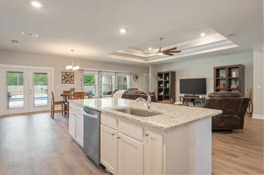 HILLWOOD ESTATES - Residential