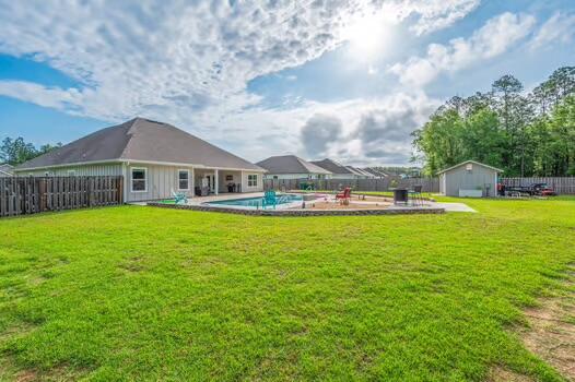 HILLWOOD ESTATES - Residential
