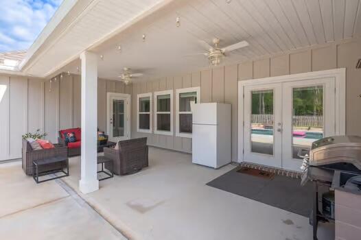 HILLWOOD ESTATES - Residential