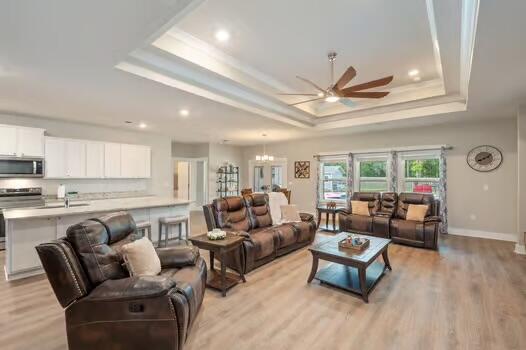HILLWOOD ESTATES - Residential