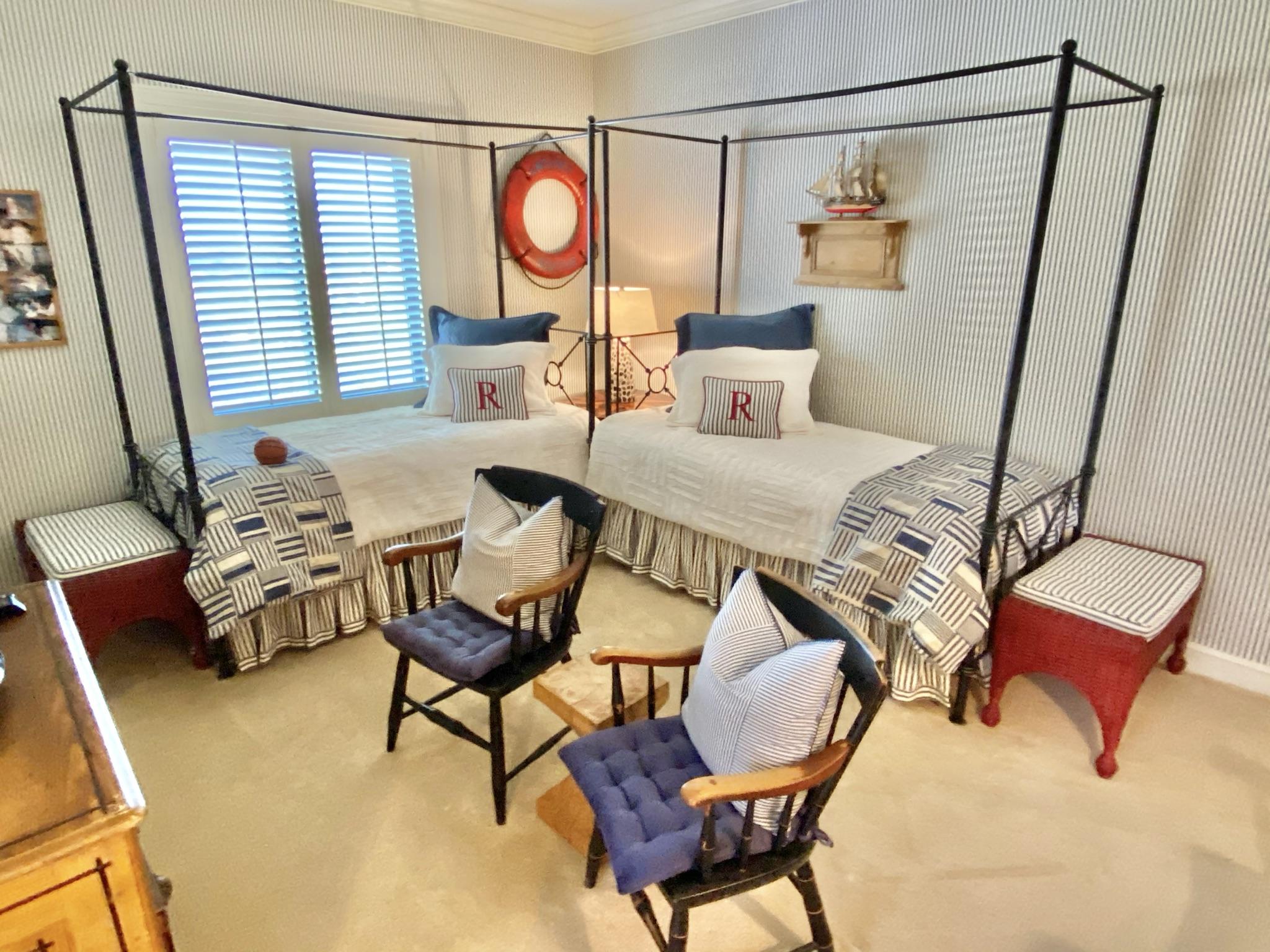 SOUTHWINDS III - Residential