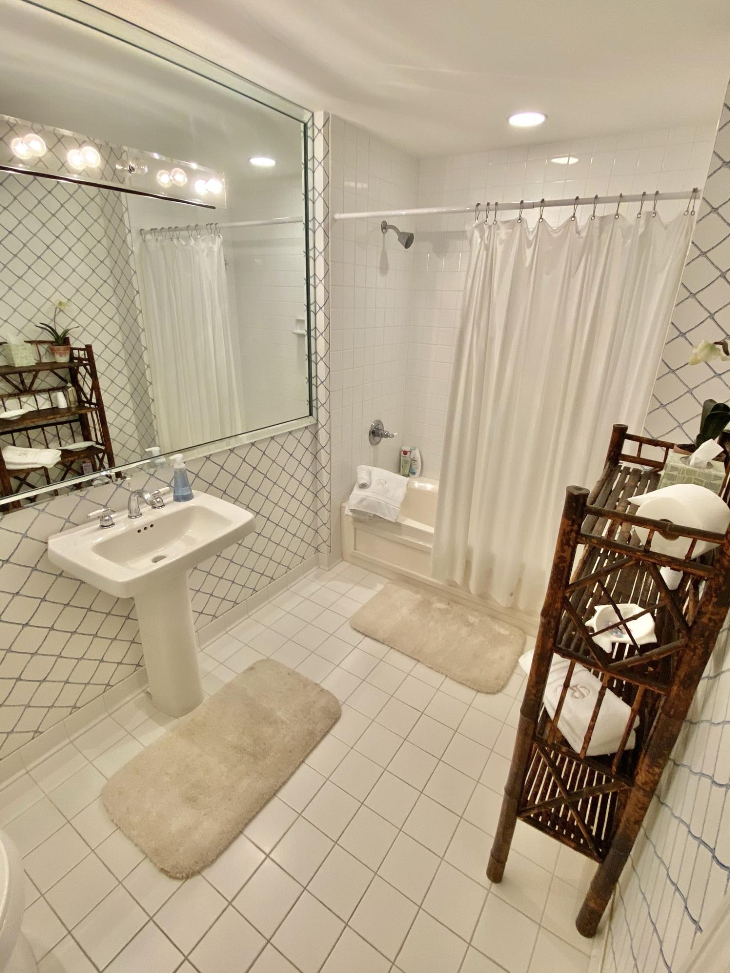 SOUTHWINDS III - Residential
