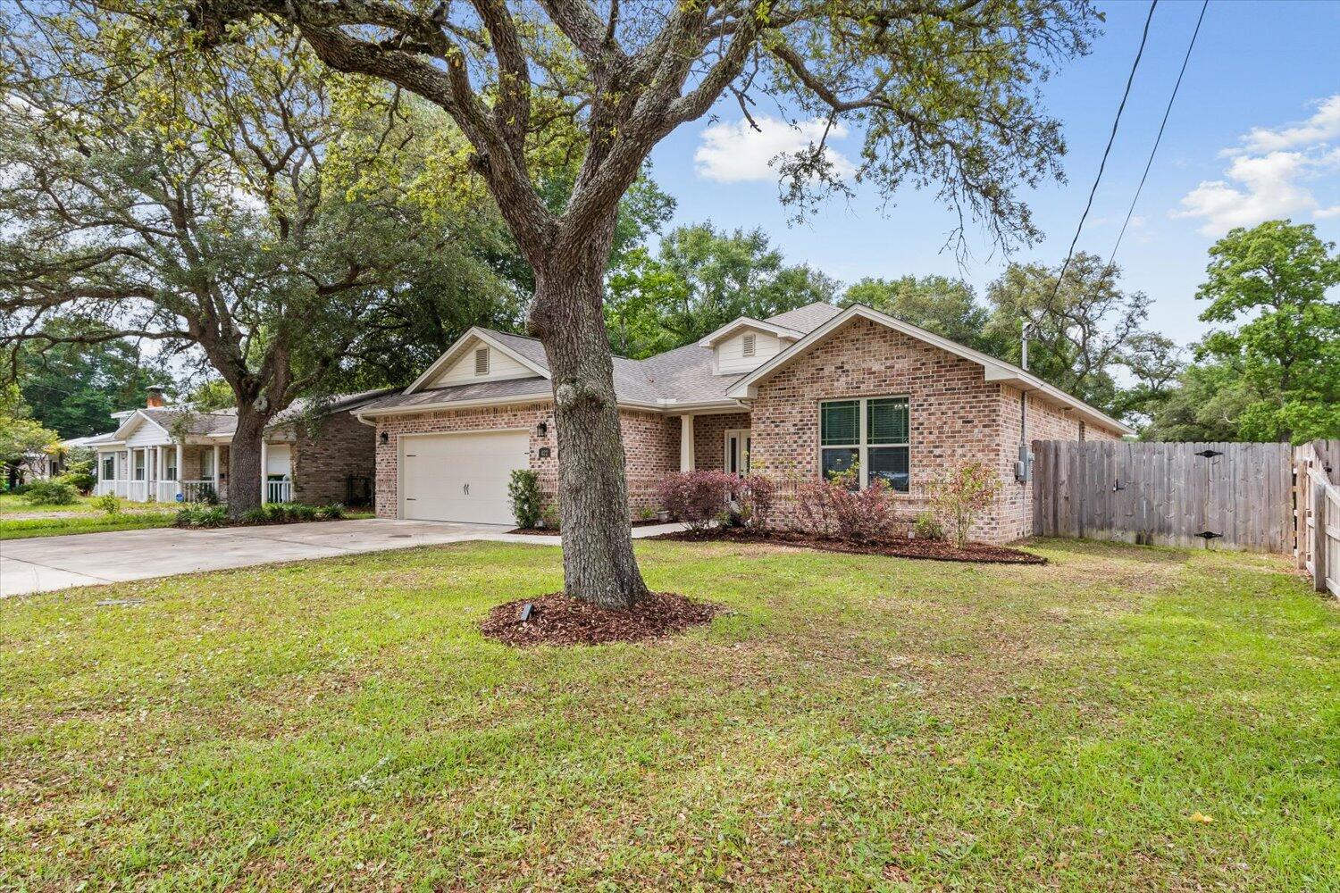 RACETRACK ROAD RESUB - Residential