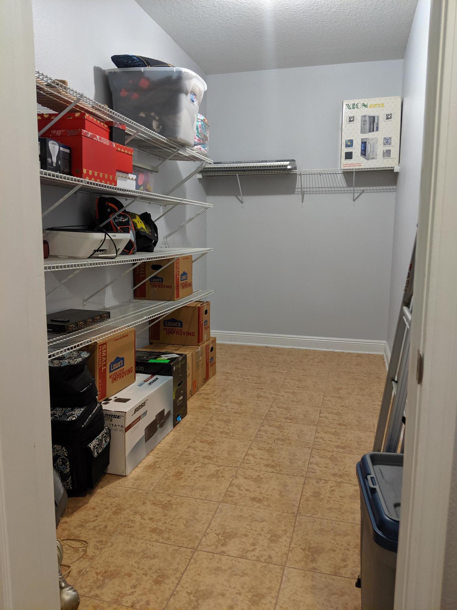 FOX VALLEY - Residential