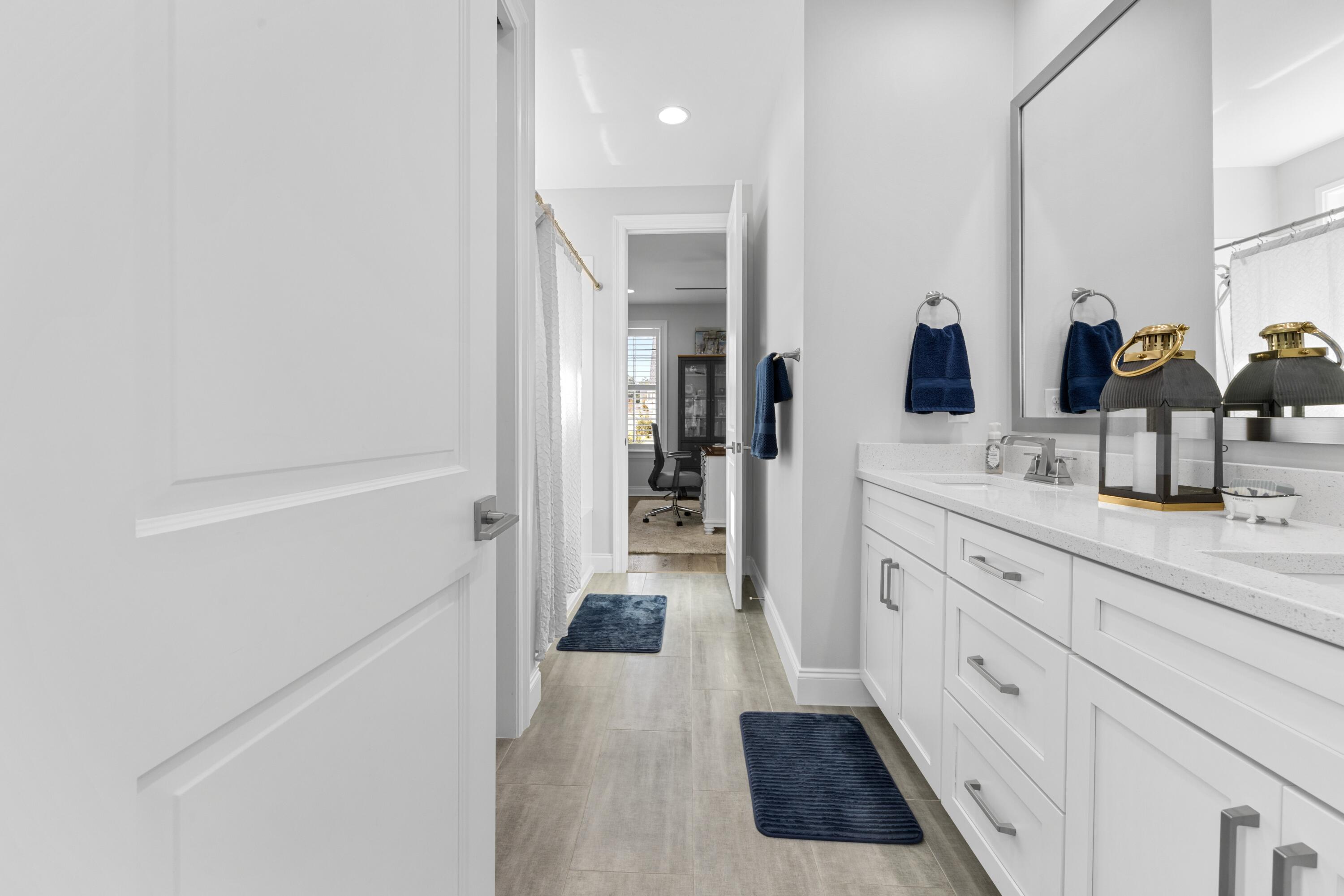 RAIDERS LANDING - Residential