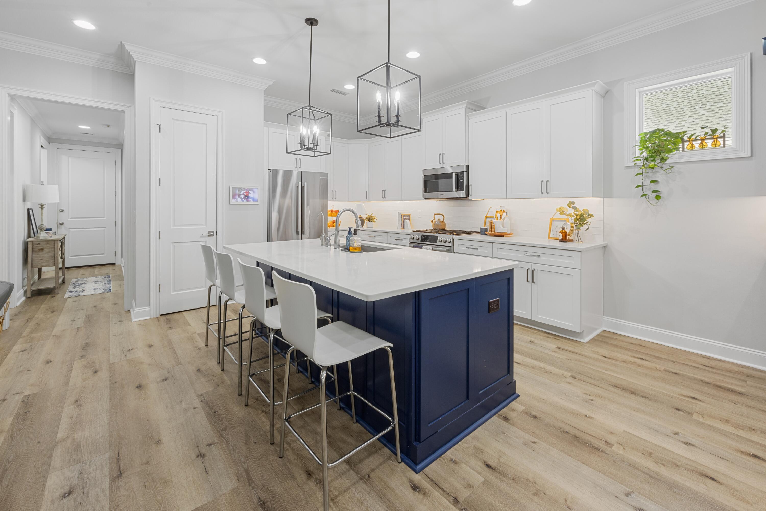 RAIDERS LANDING - Residential