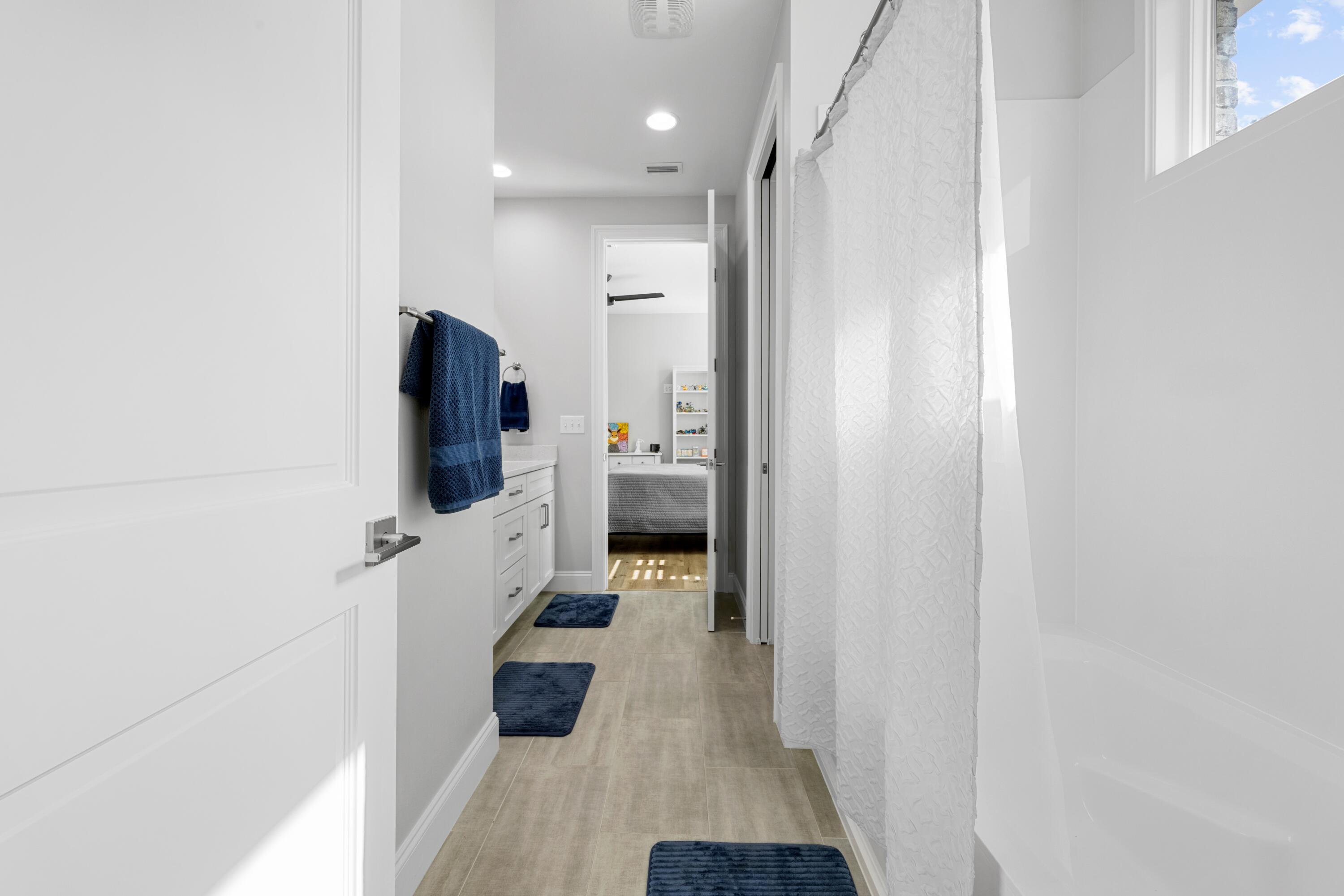 RAIDERS LANDING - Residential