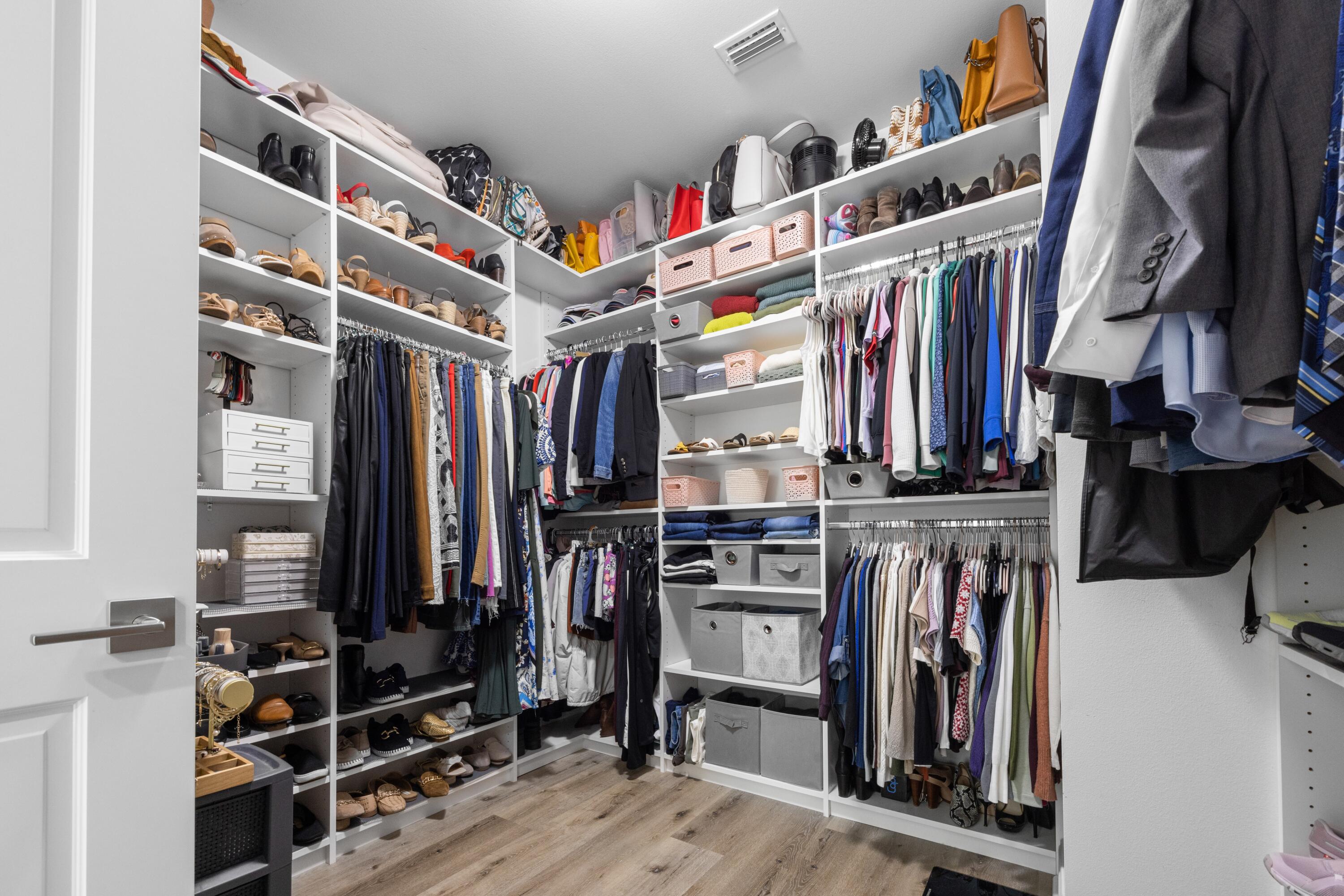 RAIDERS LANDING - Residential