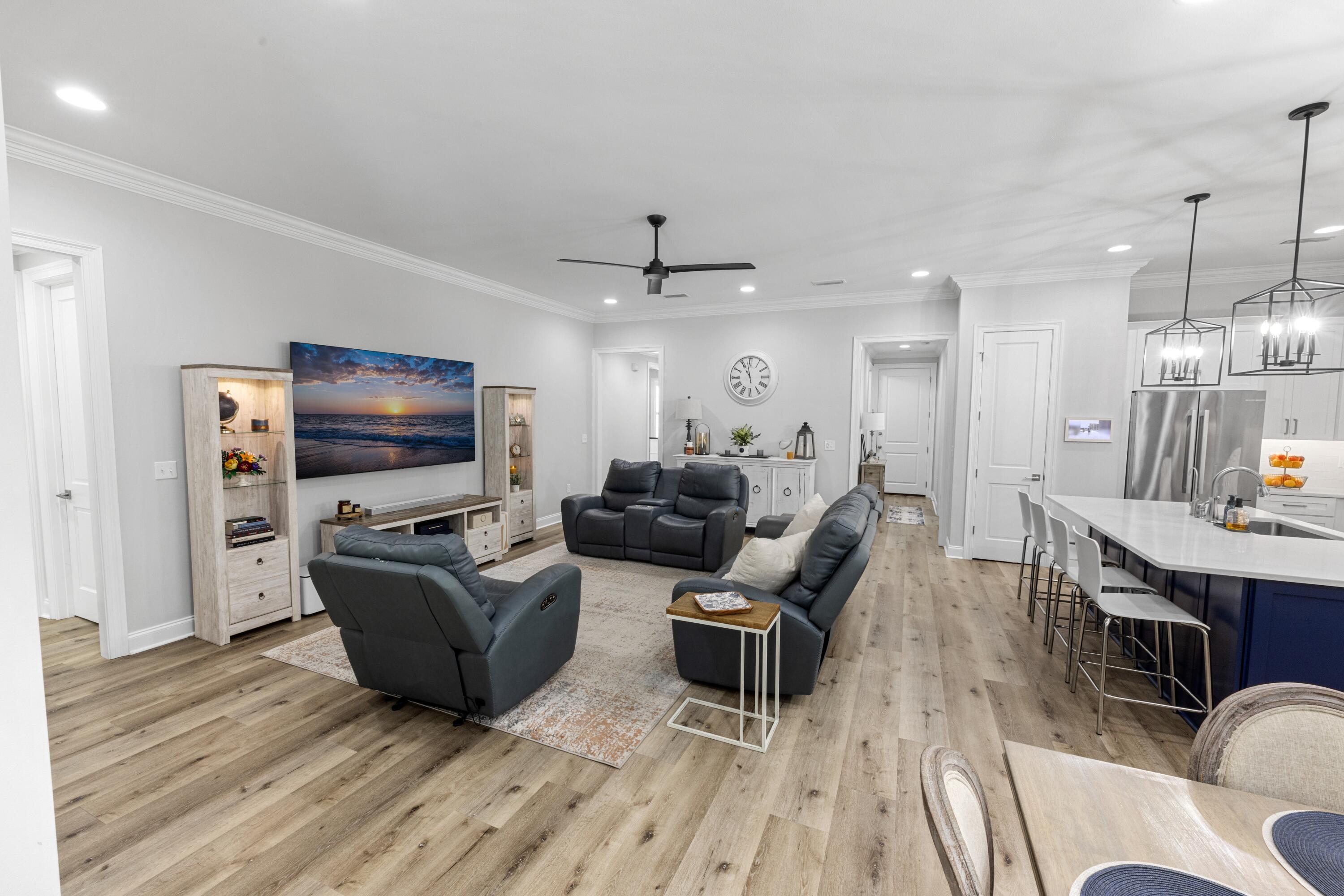 RAIDERS LANDING - Residential