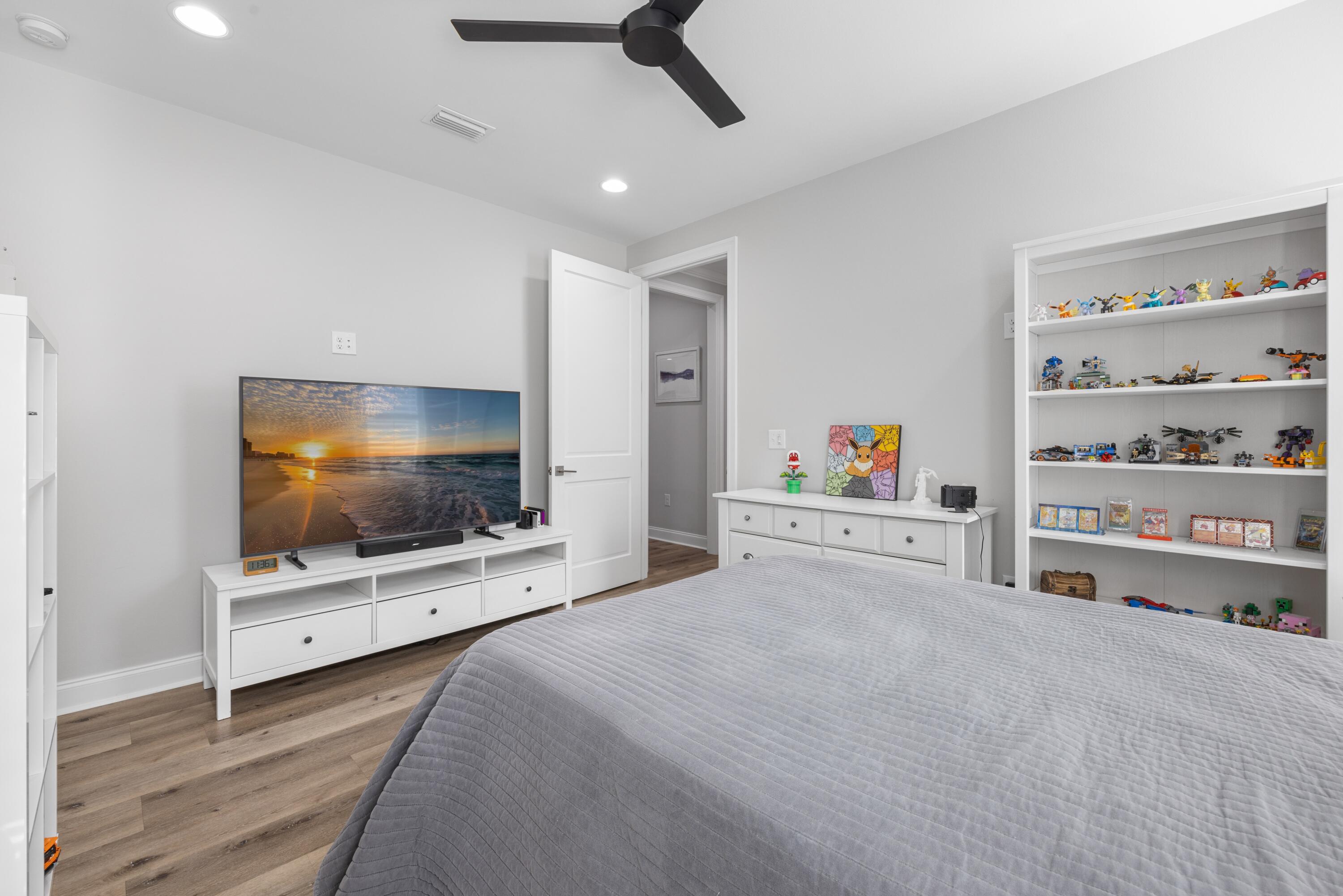 RAIDERS LANDING - Residential