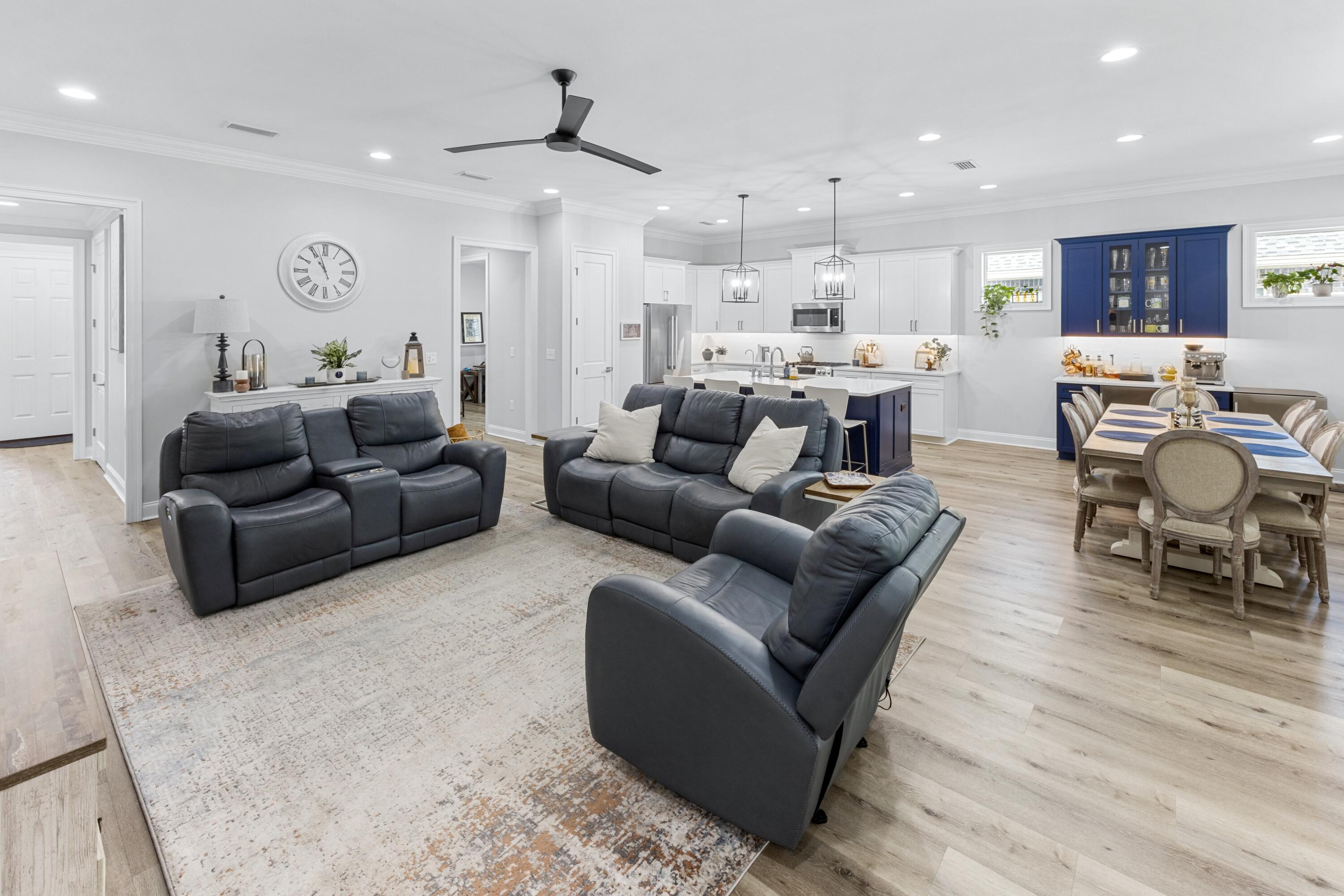 RAIDERS LANDING - Residential