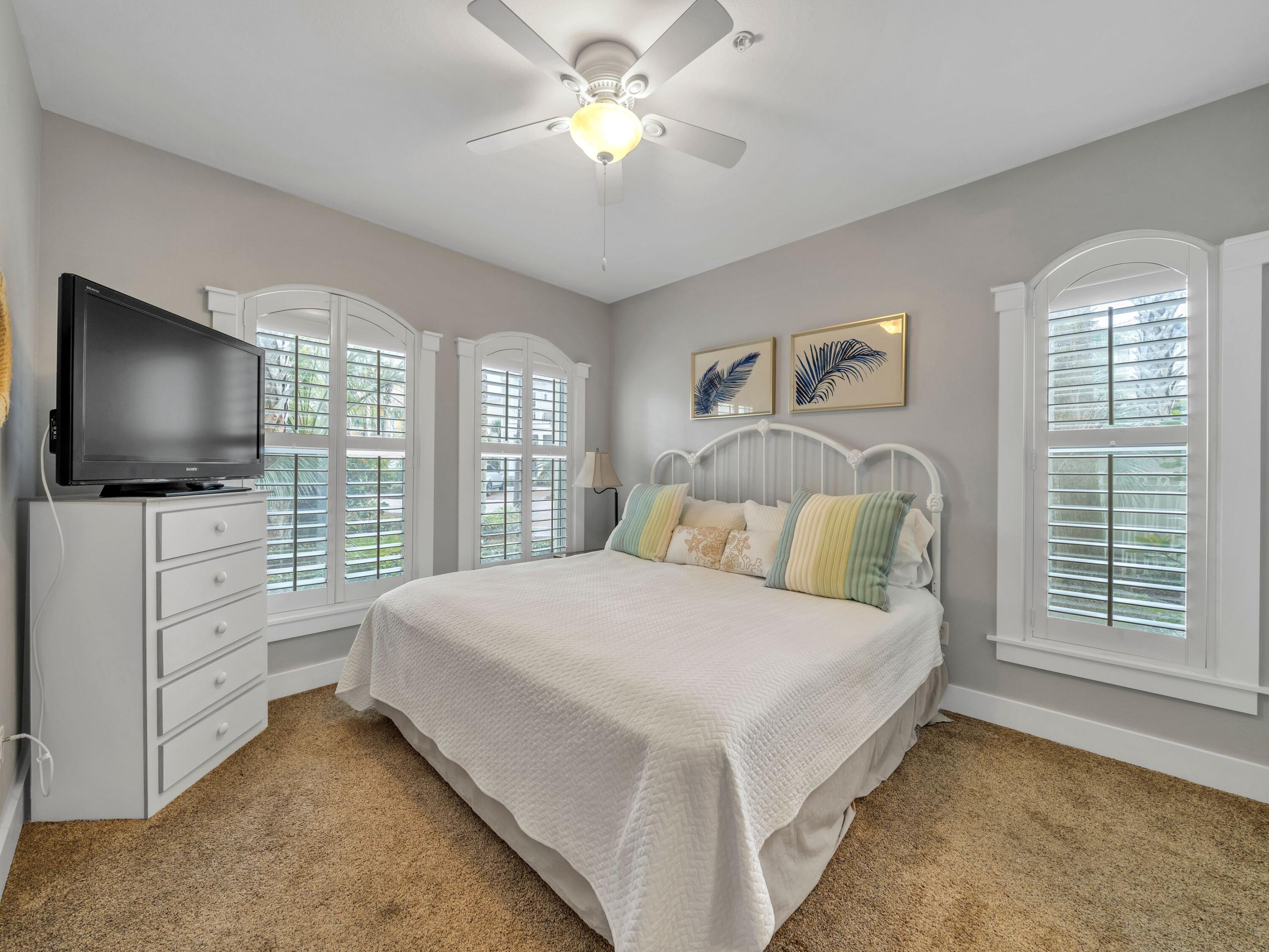 VILLAS AT SEACREST BEACH - Residential