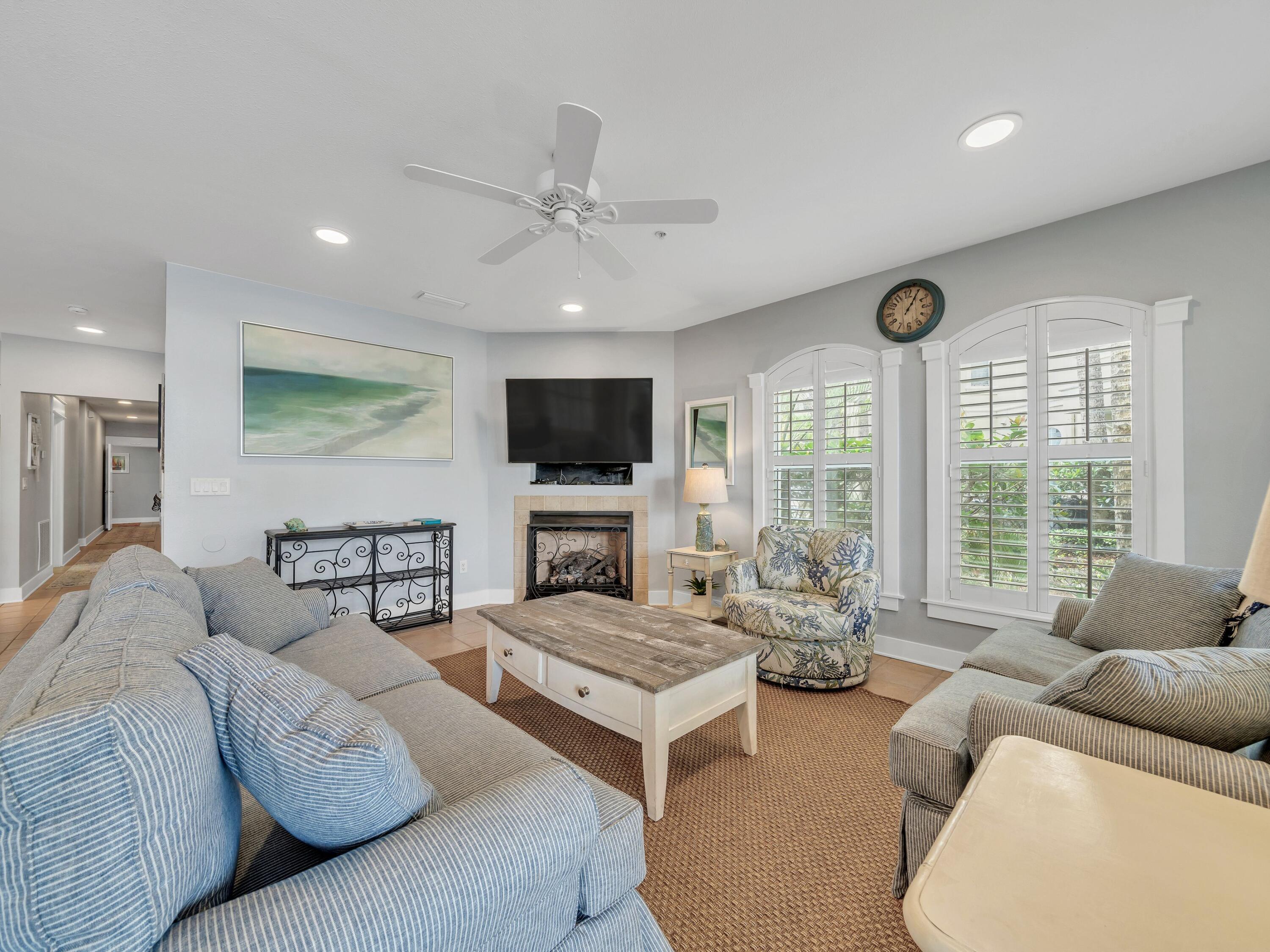 VILLAS AT SEACREST BEACH - Residential