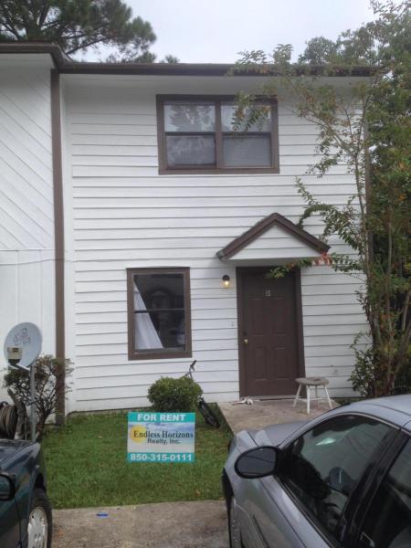 LEESA JENNIFER ACRES - Residential Lease