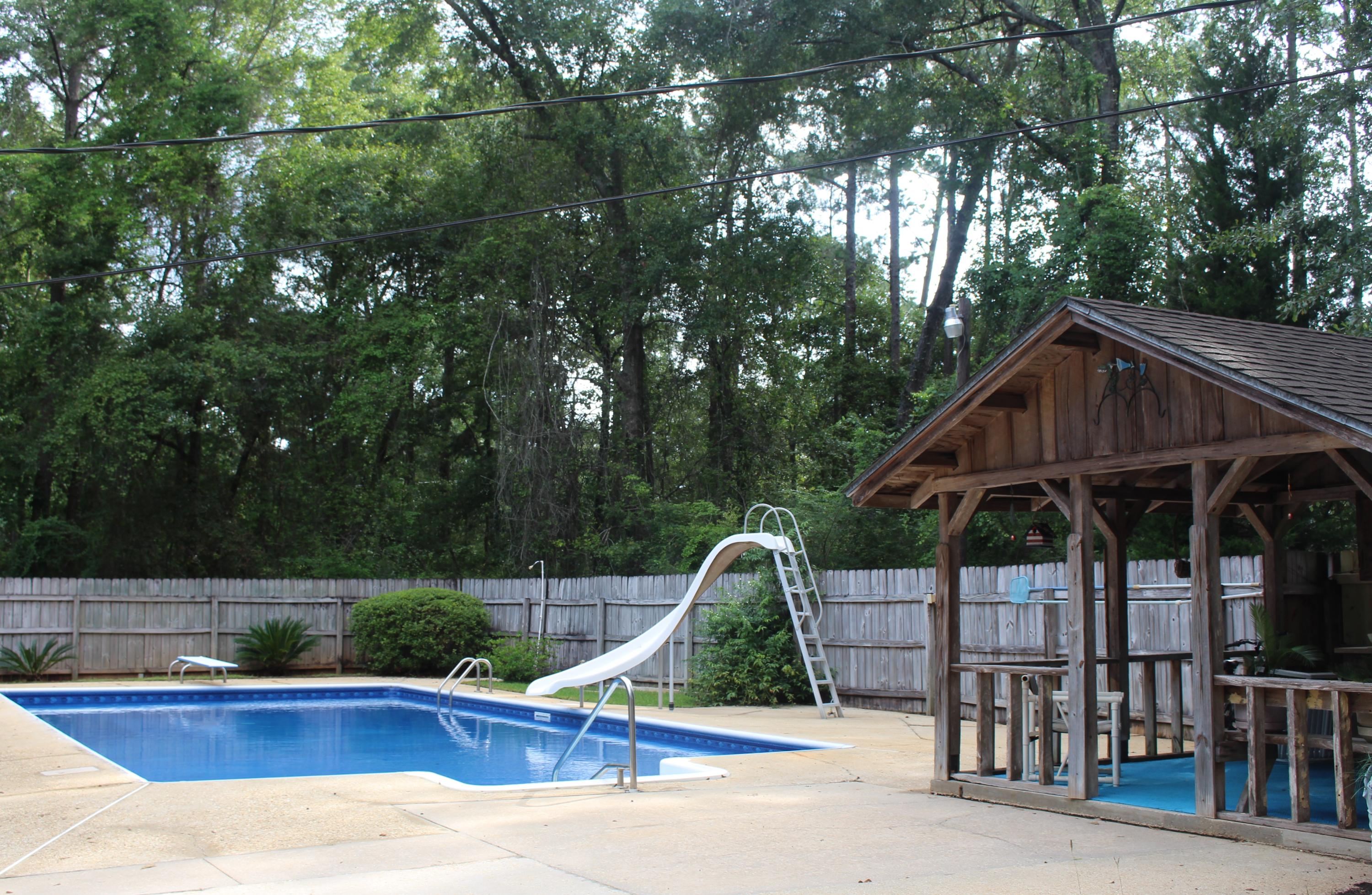 HOLLY HILLS - Residential