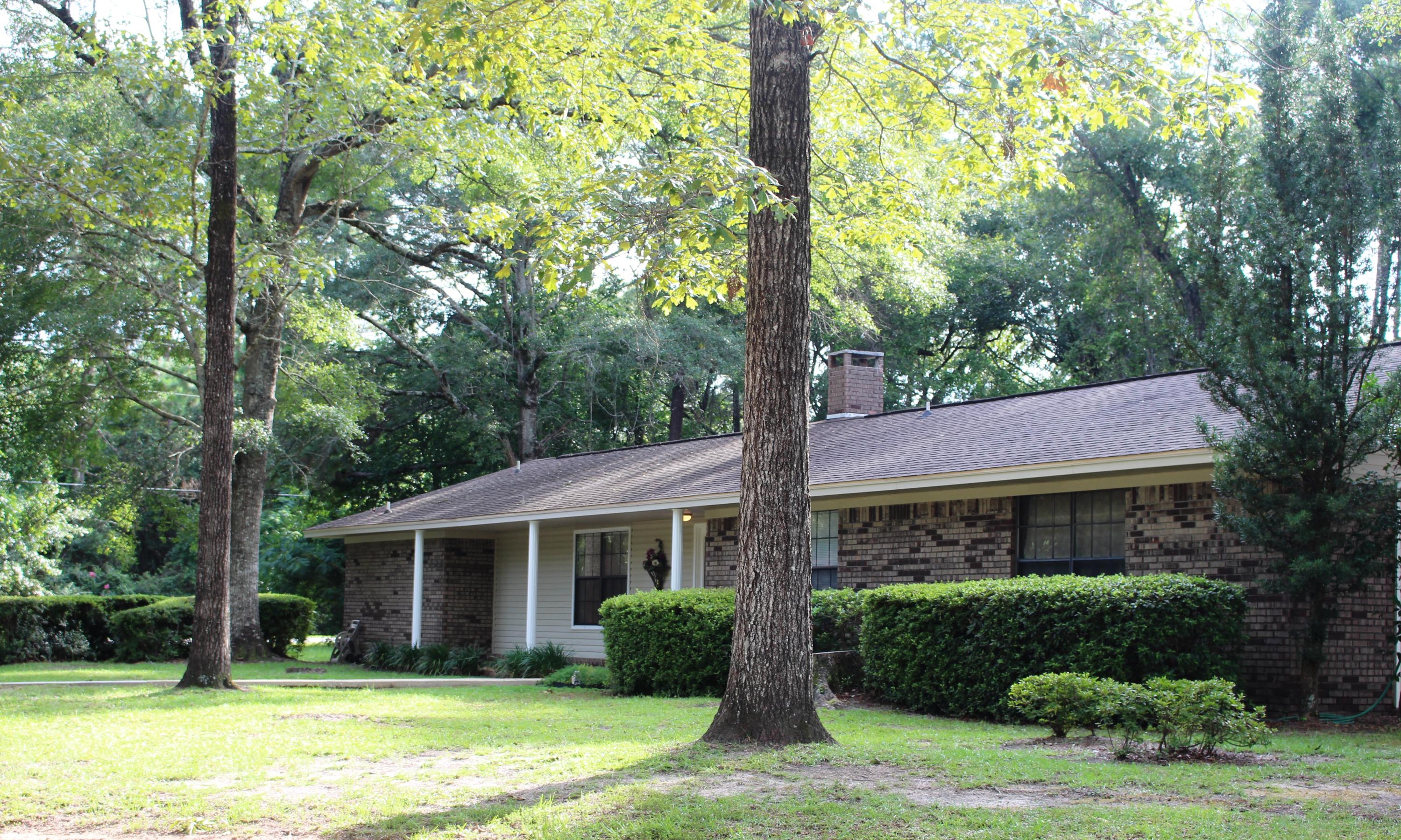 HOLLY HILLS - Residential