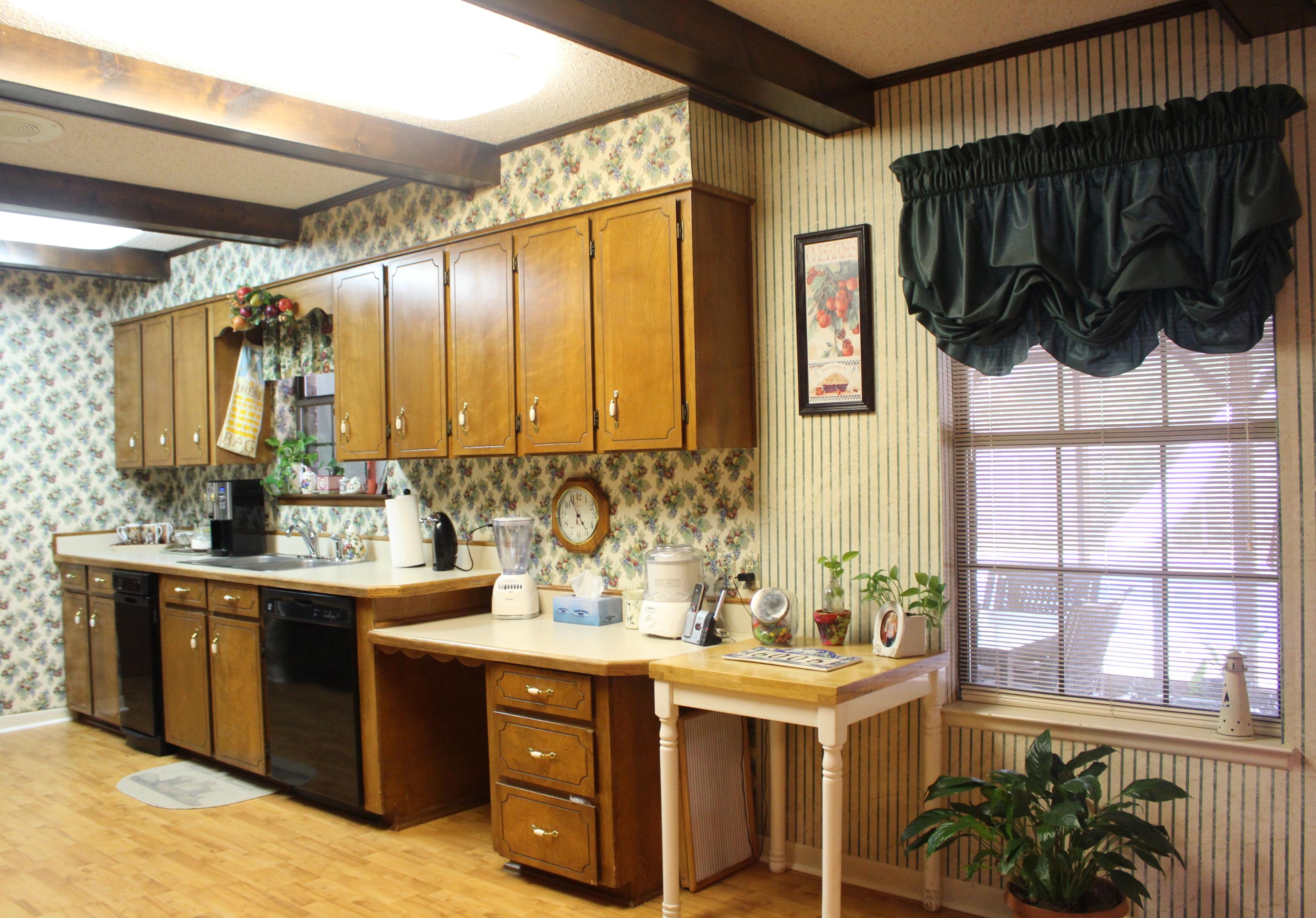 HOLLY HILLS - Residential