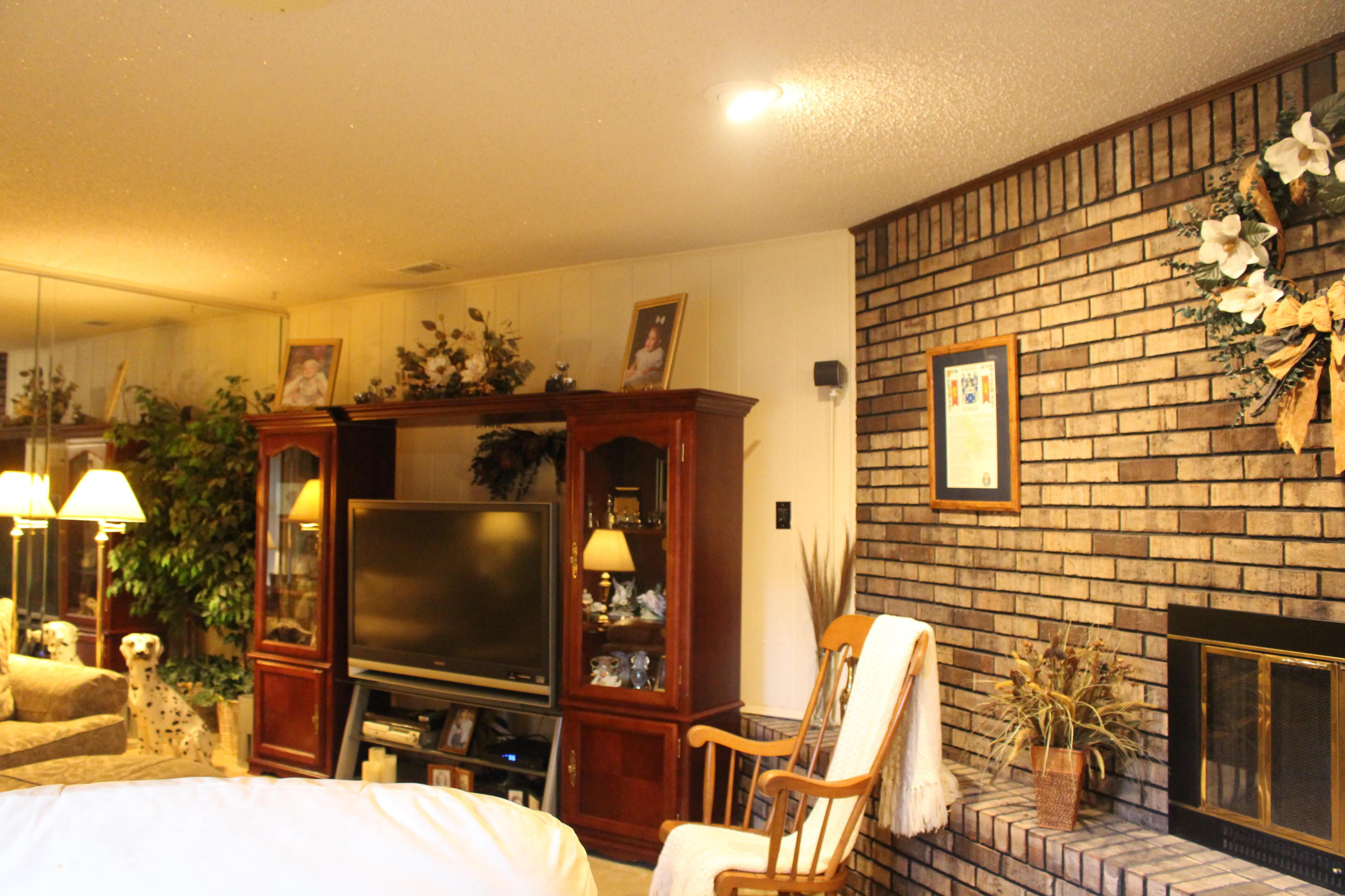 HOLLY HILLS - Residential