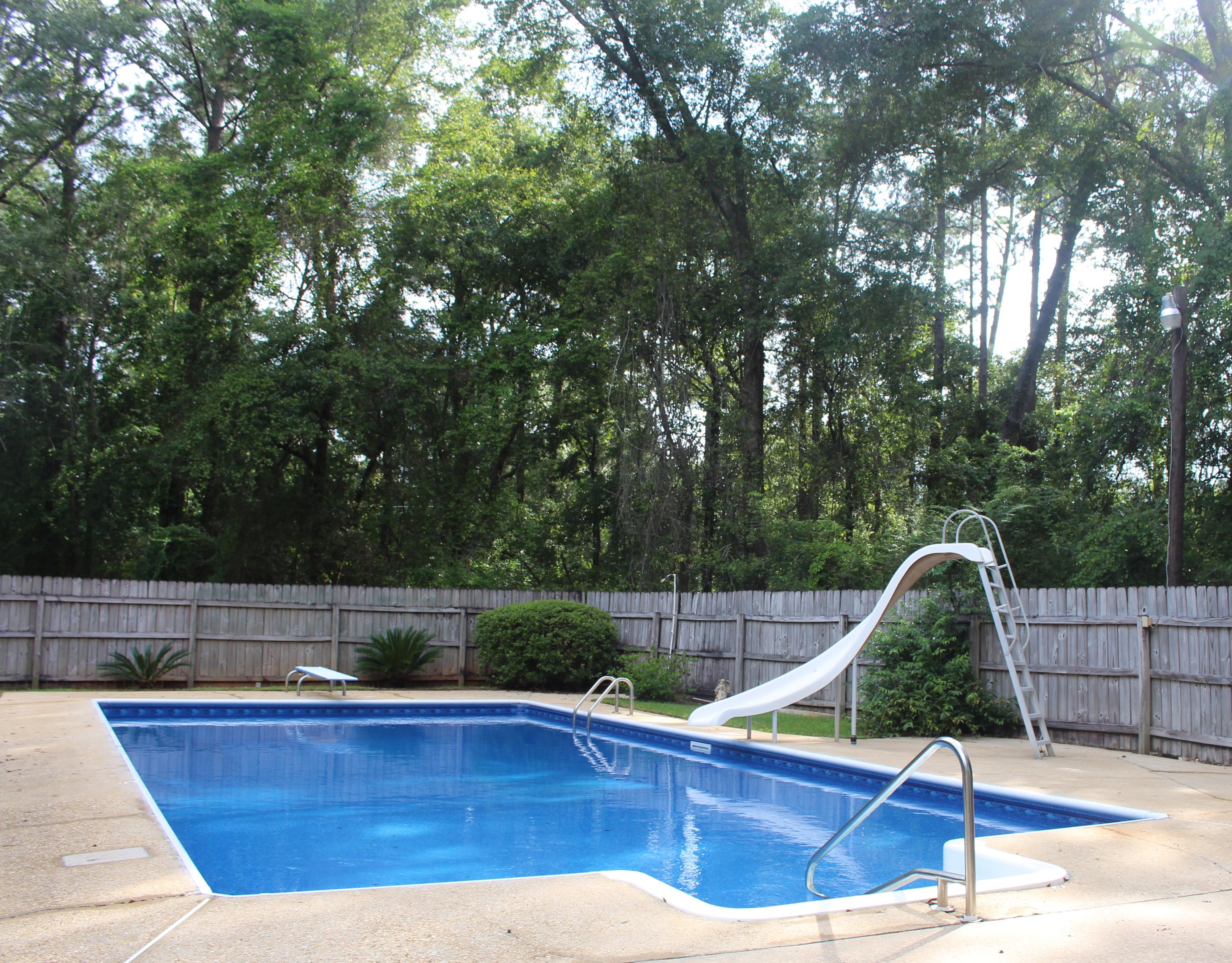 HOLLY HILLS - Residential