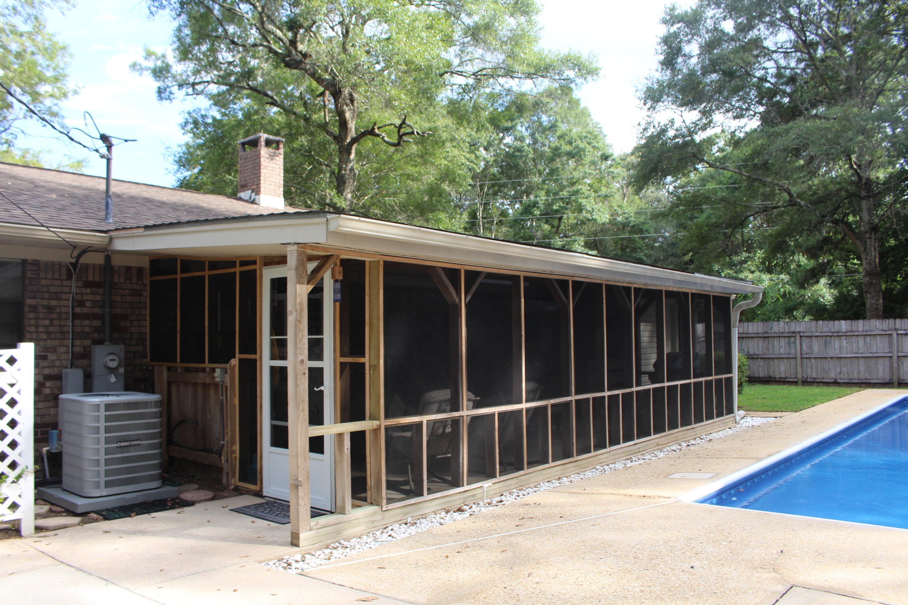 HOLLY HILLS - Residential