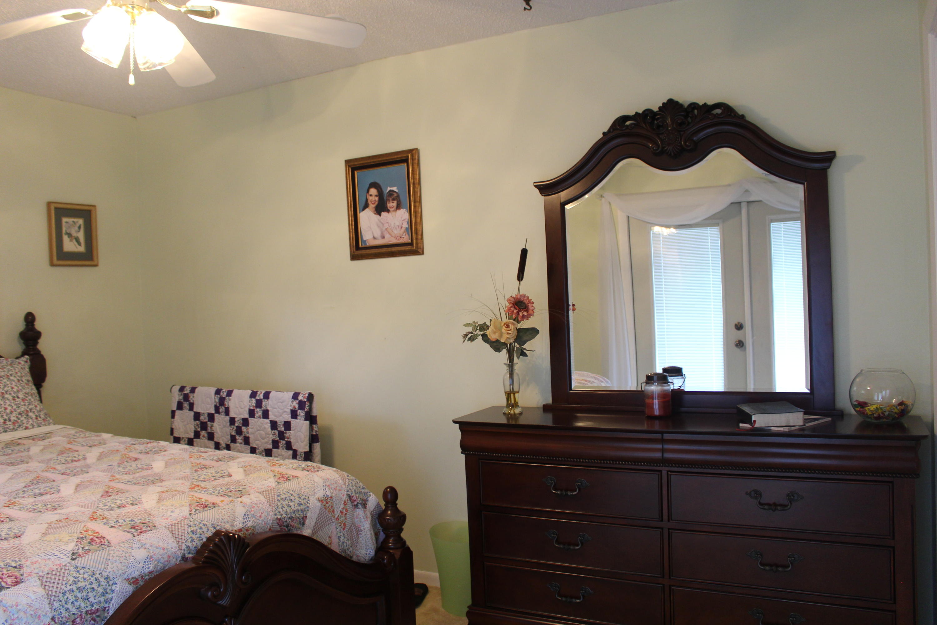 HOLLY HILLS - Residential