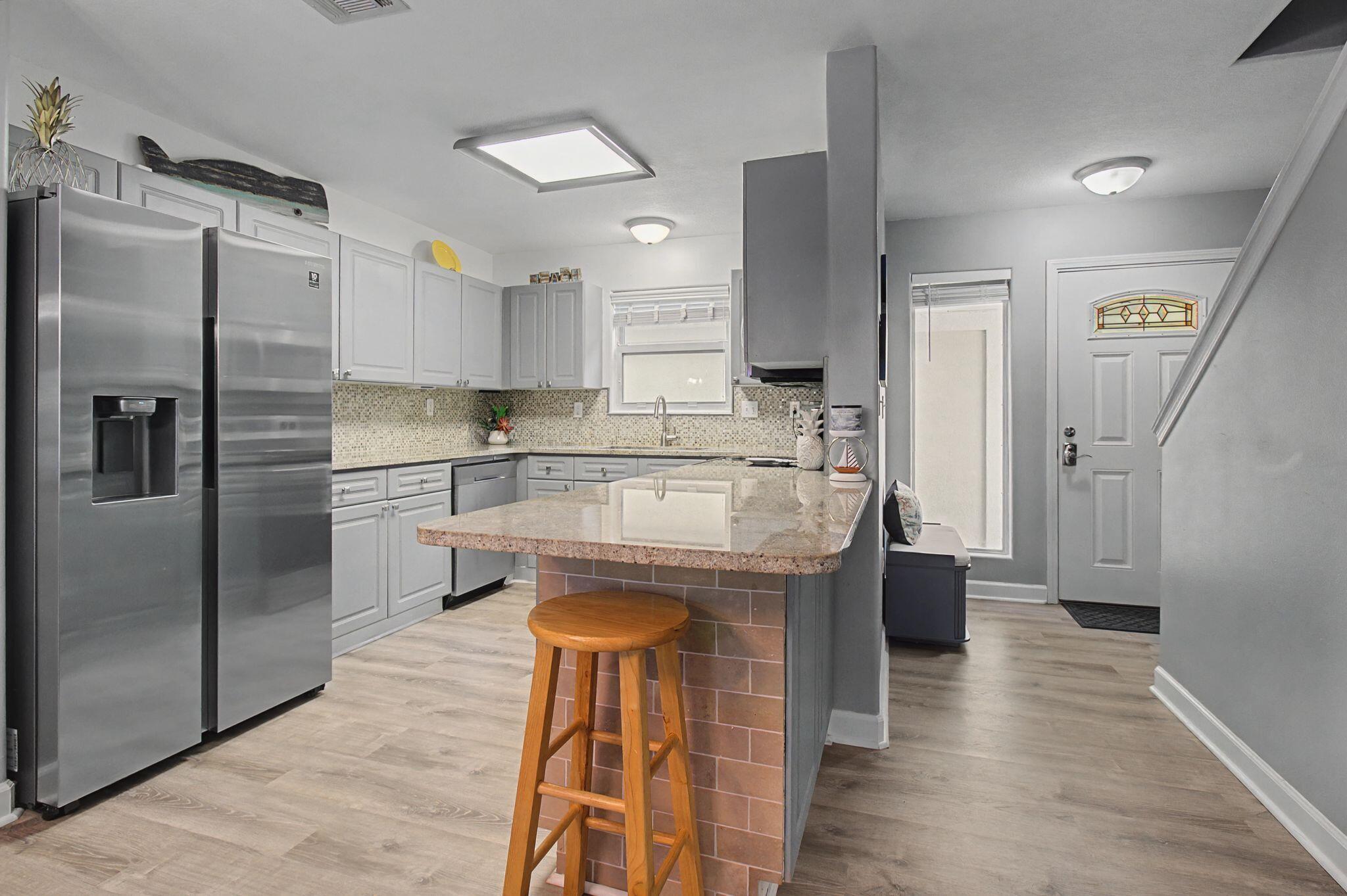 PELICAN PLACE T/H WEST - Residential Lease