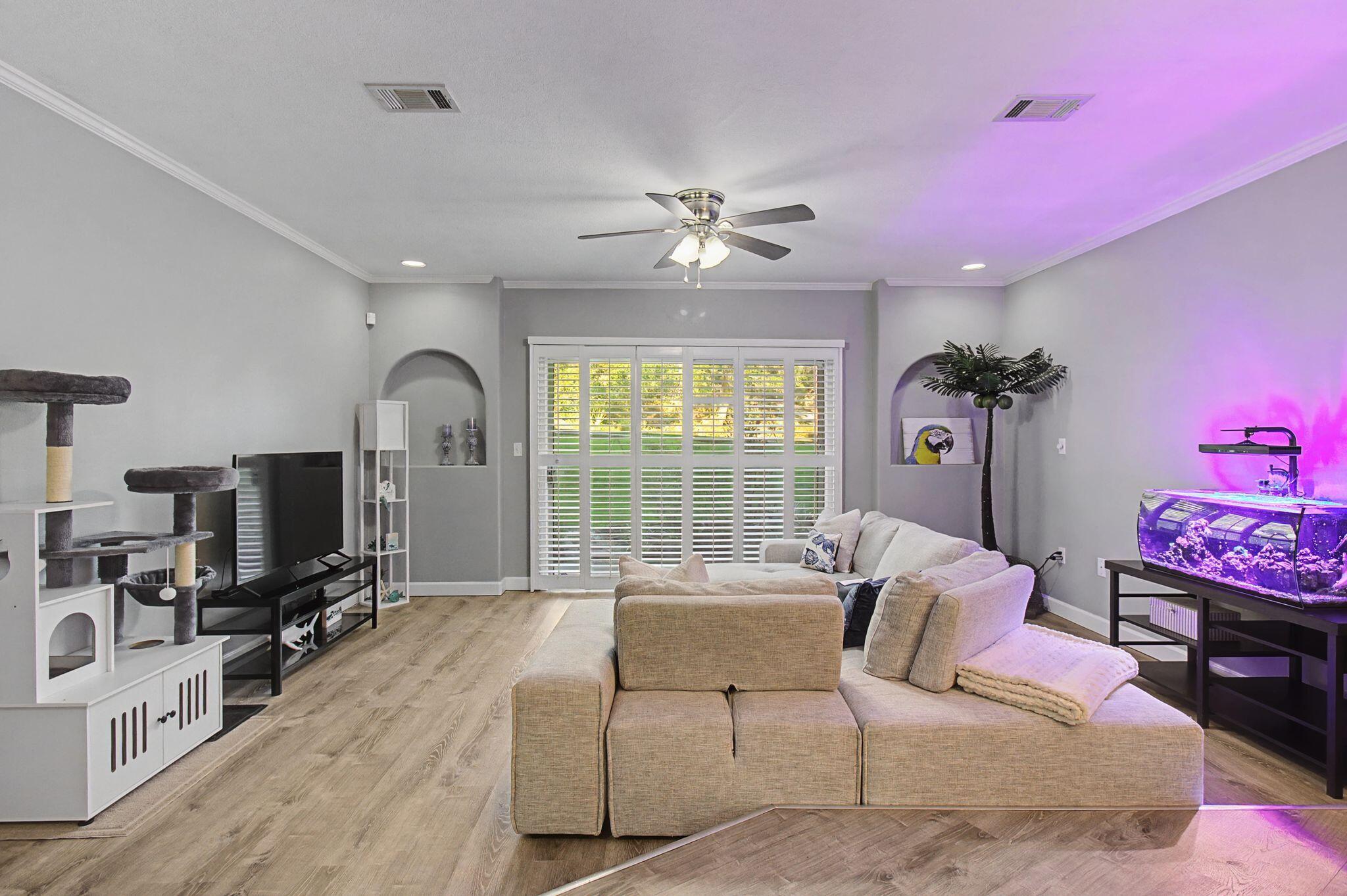 PELICAN PLACE T/H WEST - Residential Lease