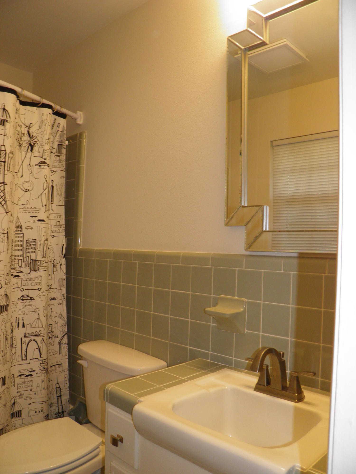 COLONY ESTATES - Residential Lease