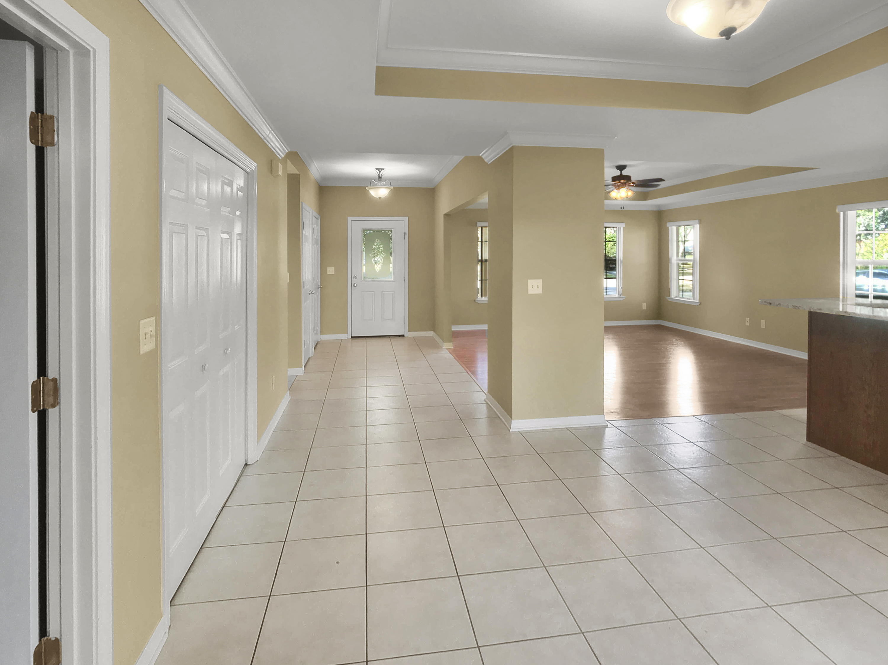 LAKESIDE VILLAGE - Residential