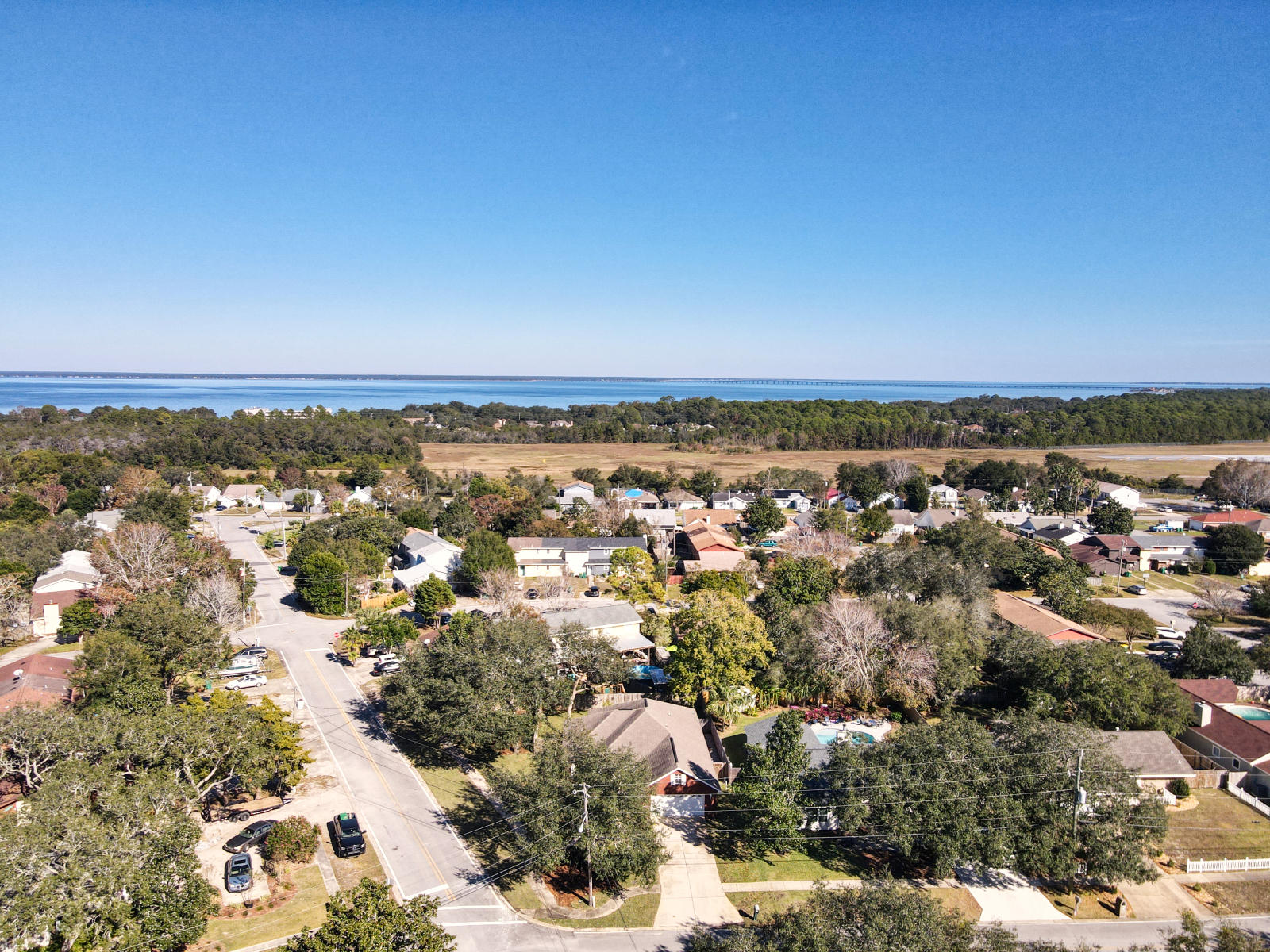LAKESIDE VILLAGE - Residential