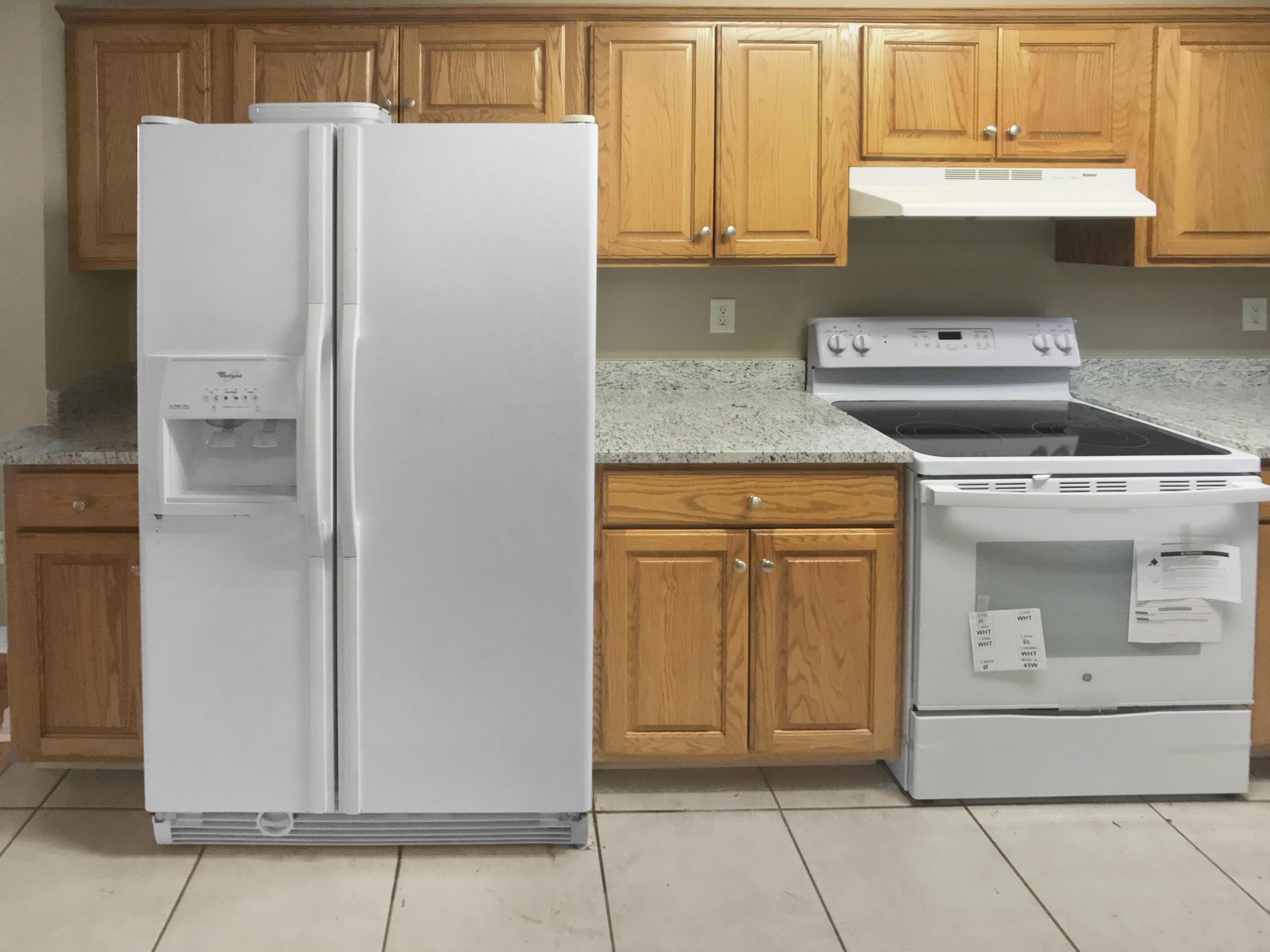 LAKESIDE VILLAGE - Residential