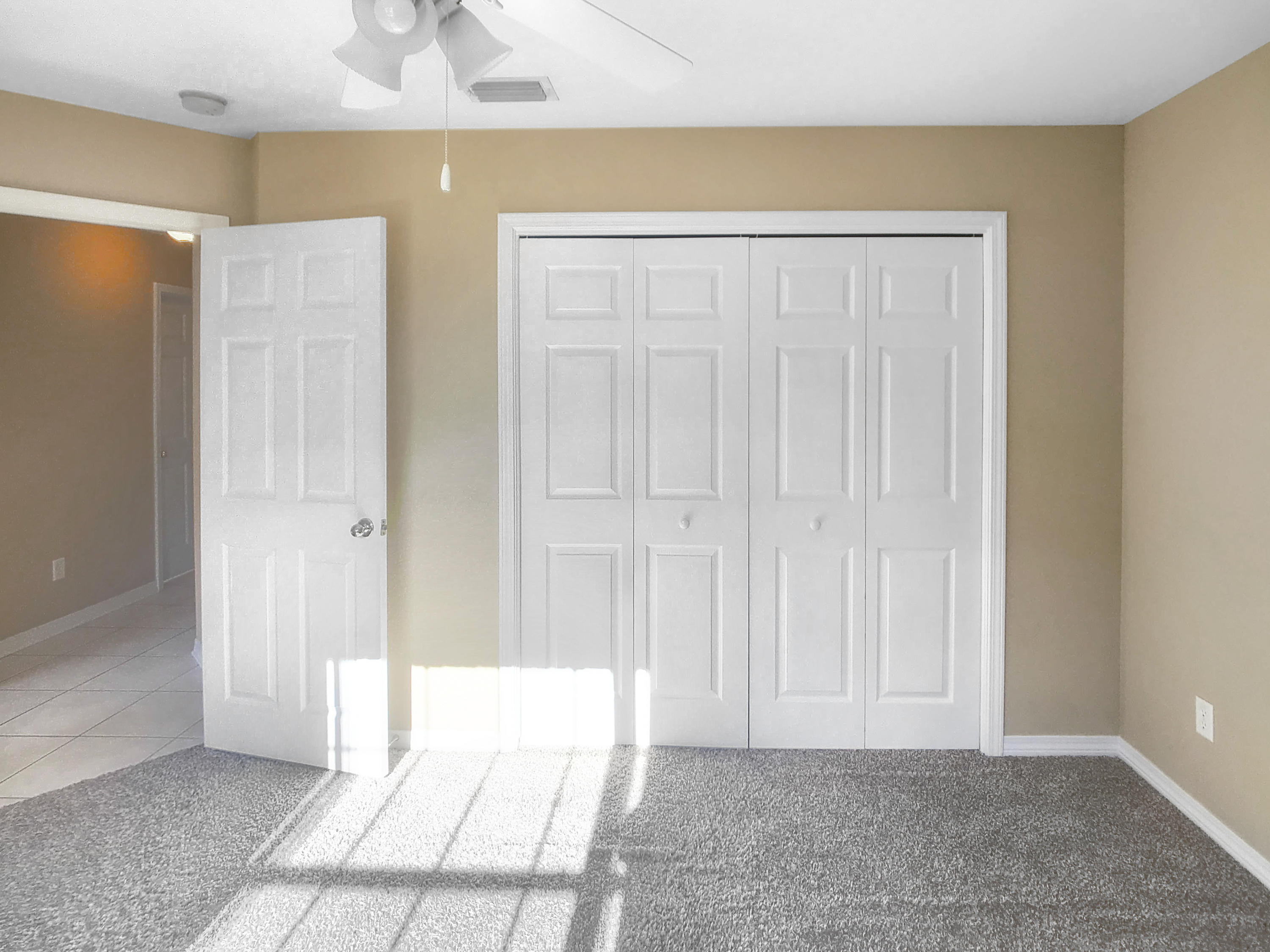 LAKESIDE VILLAGE - Residential