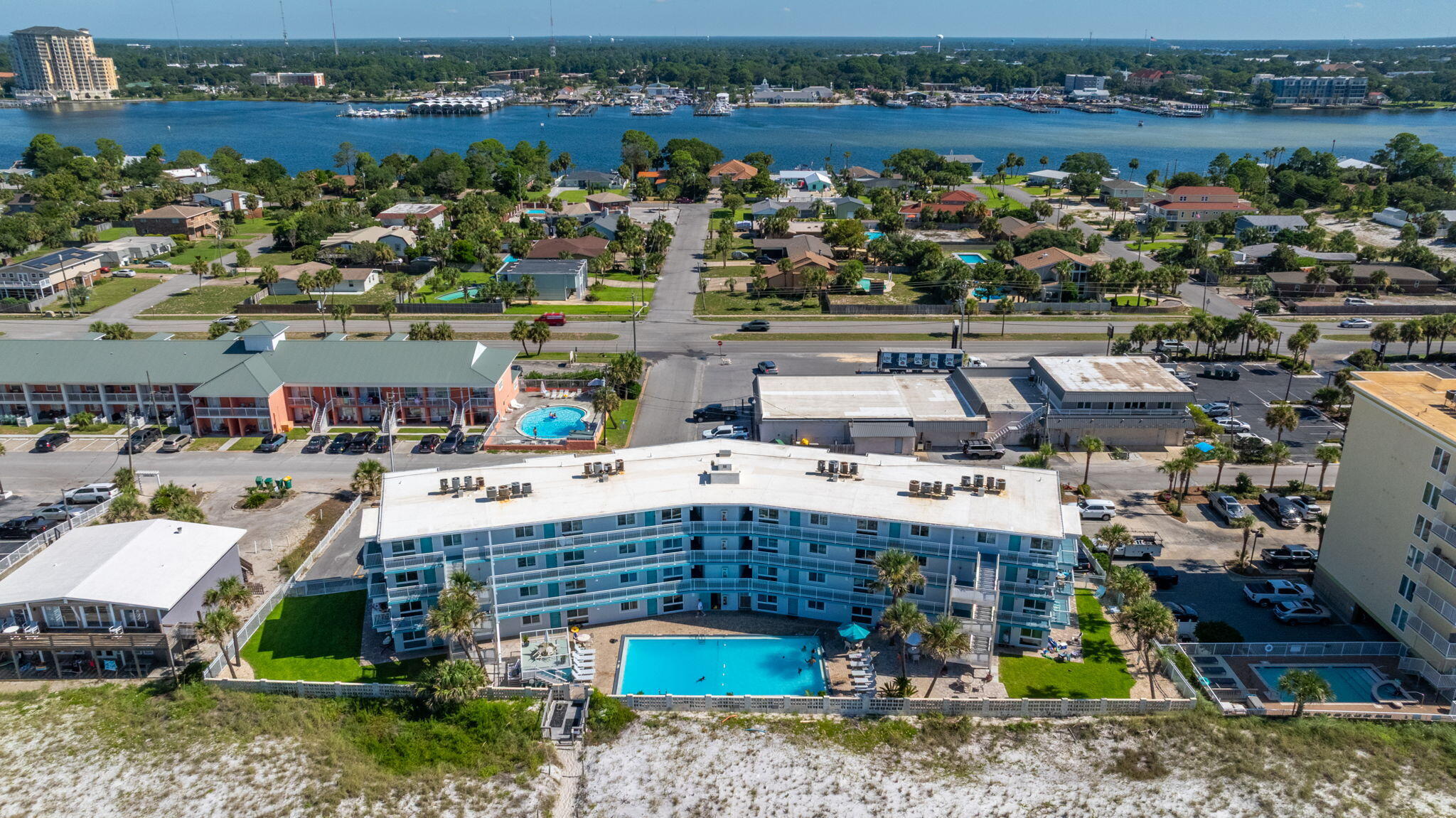 AQUA VILLA - Residential
