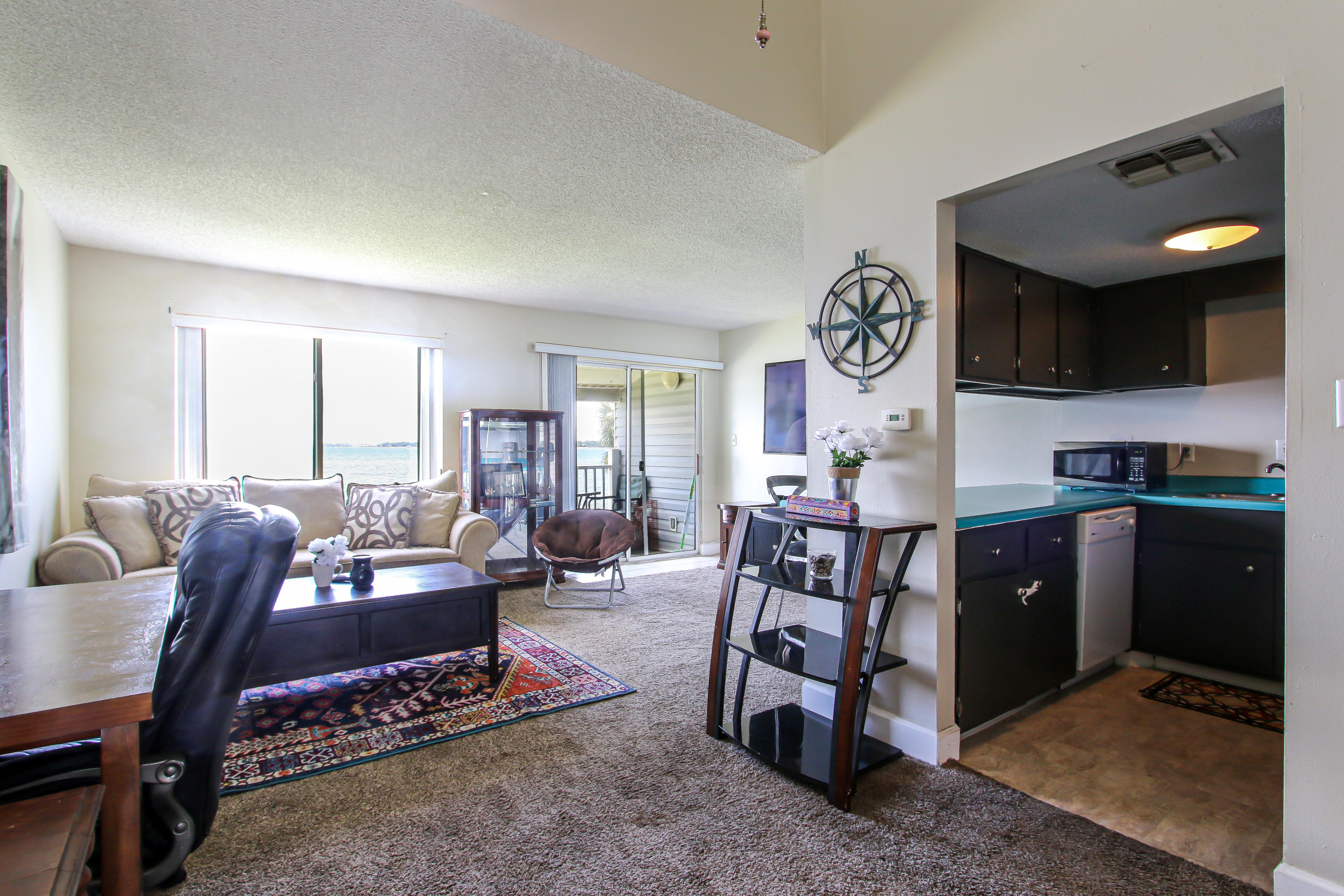 FINISTERRA CONDO - Residential