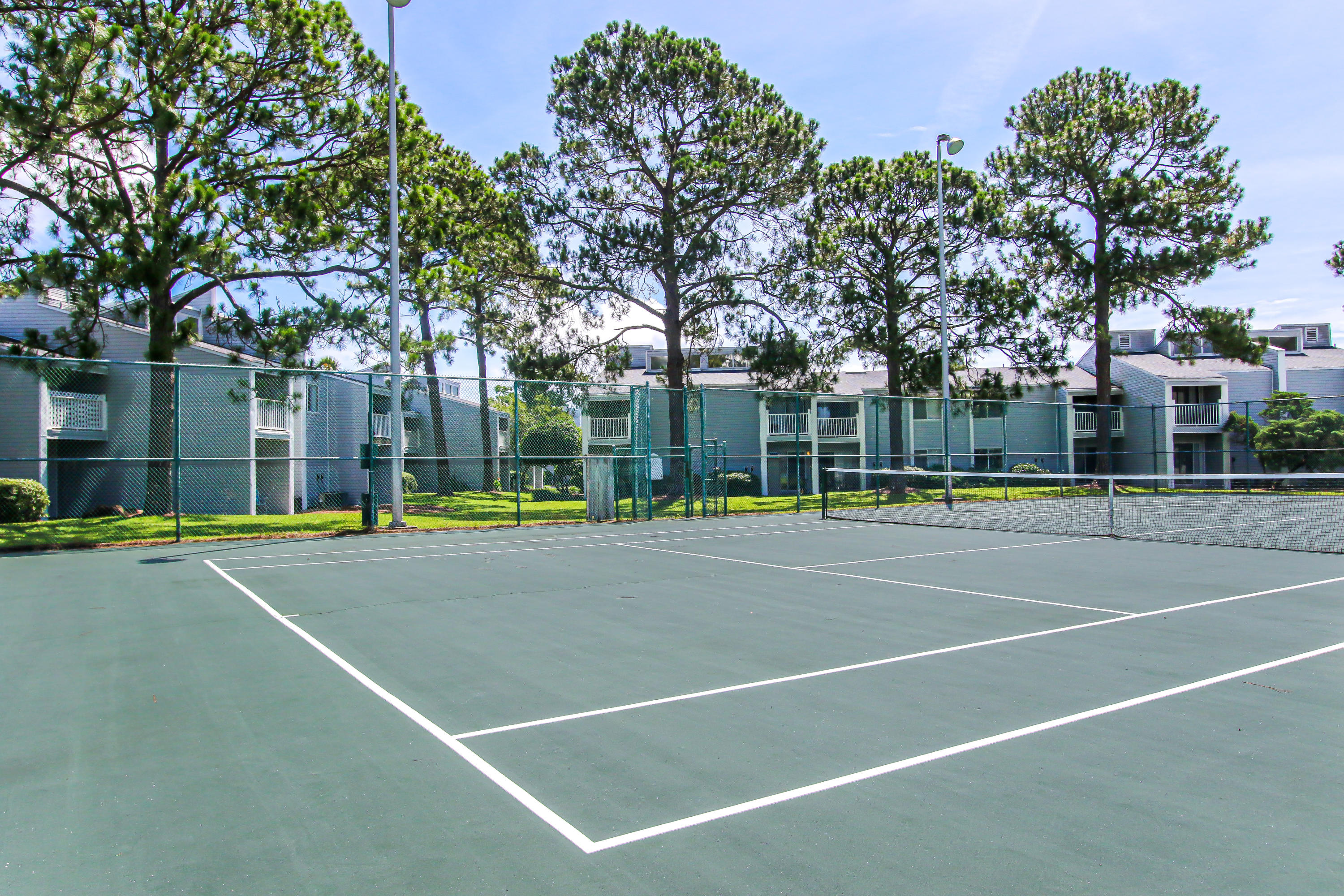 FINISTERRA CONDO - Residential