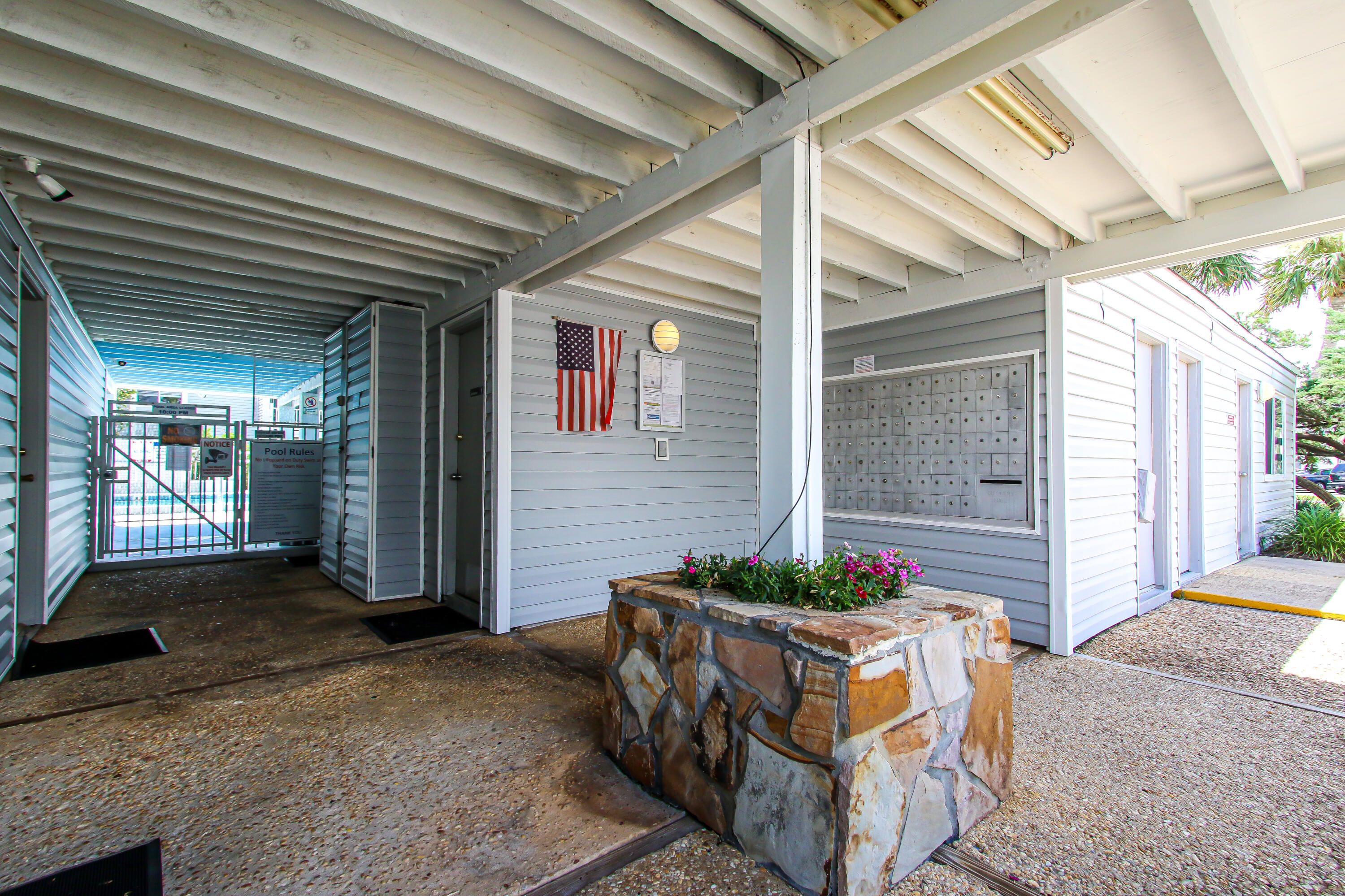 FINISTERRA CONDO - Residential