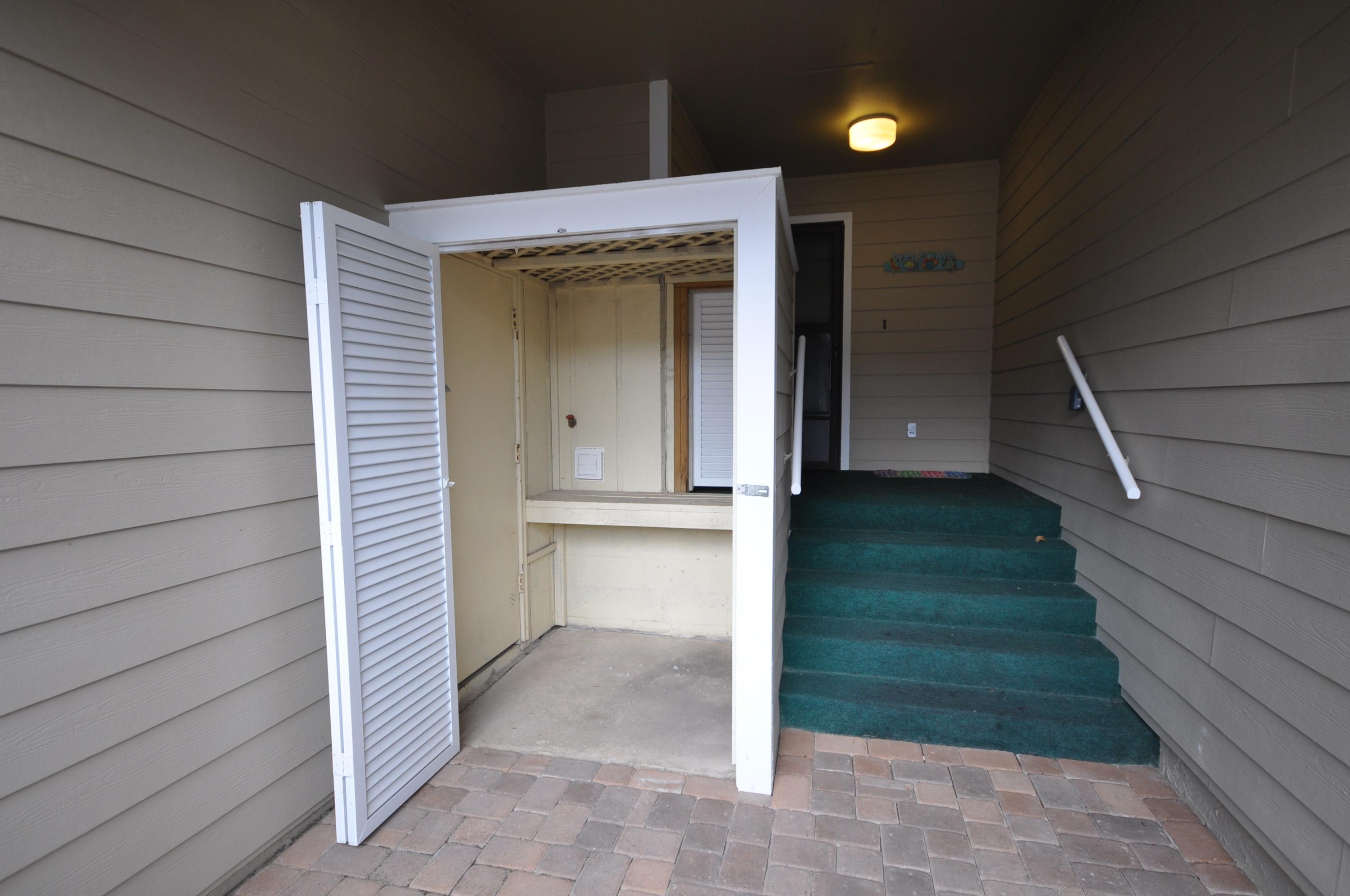 BAYOU VILLAGE CONDO PH 1 - Residential