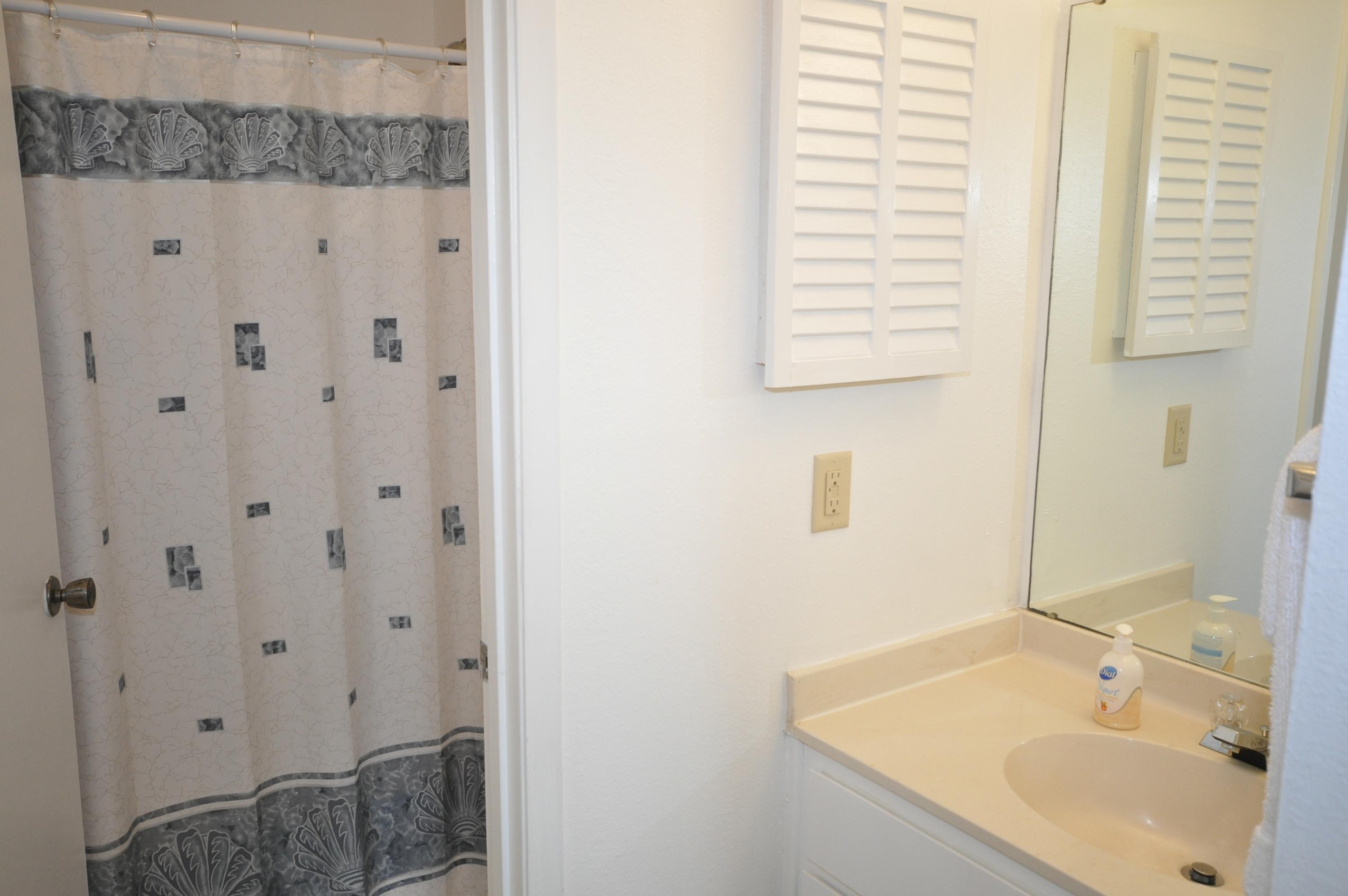 BAYOU VILLAGE CONDO PH 1 - Residential