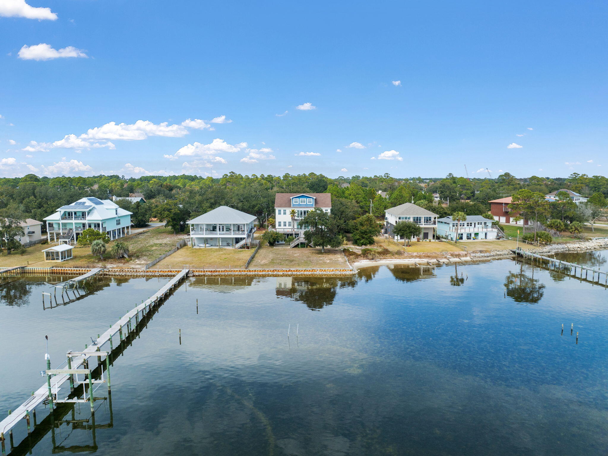 ORIOLE BEACH - Residential