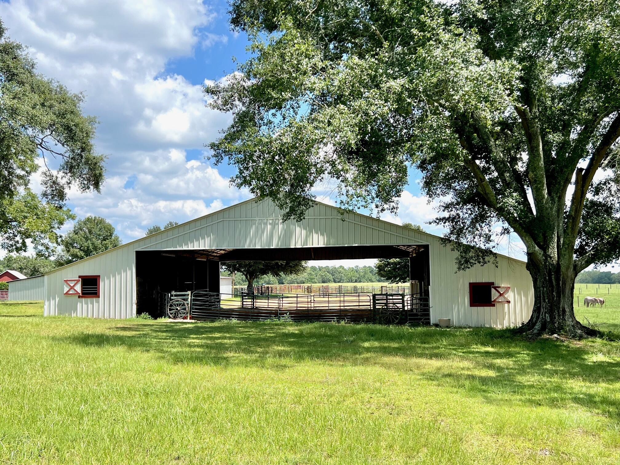 Courson Farm - Farm