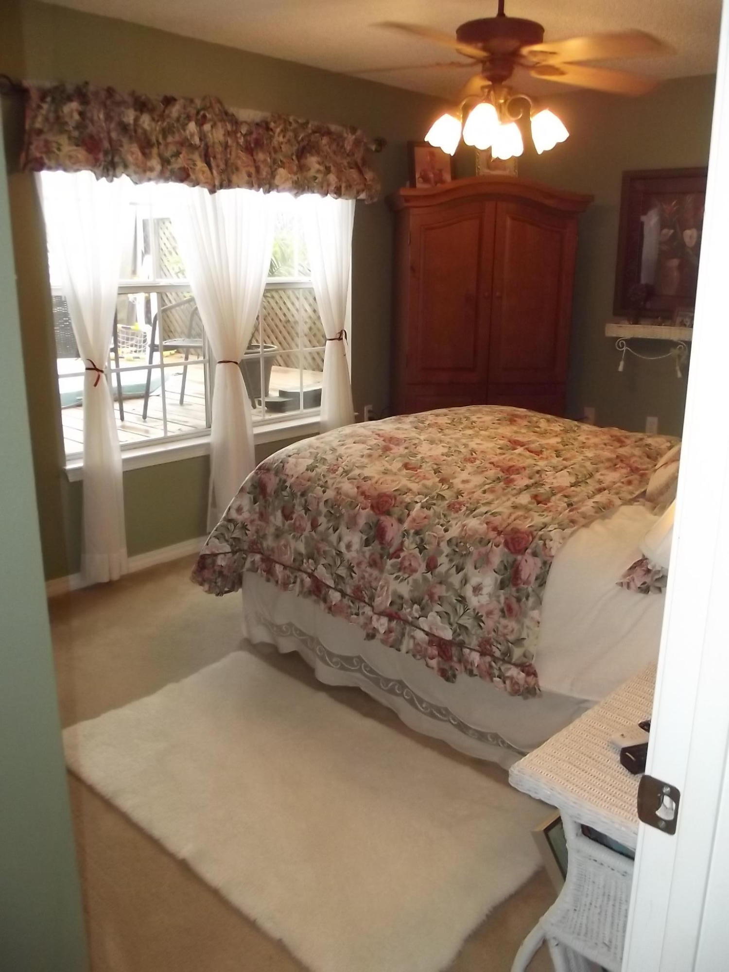 LIGHTHOUSE POINTE UNIT 1 & 2 - Residential