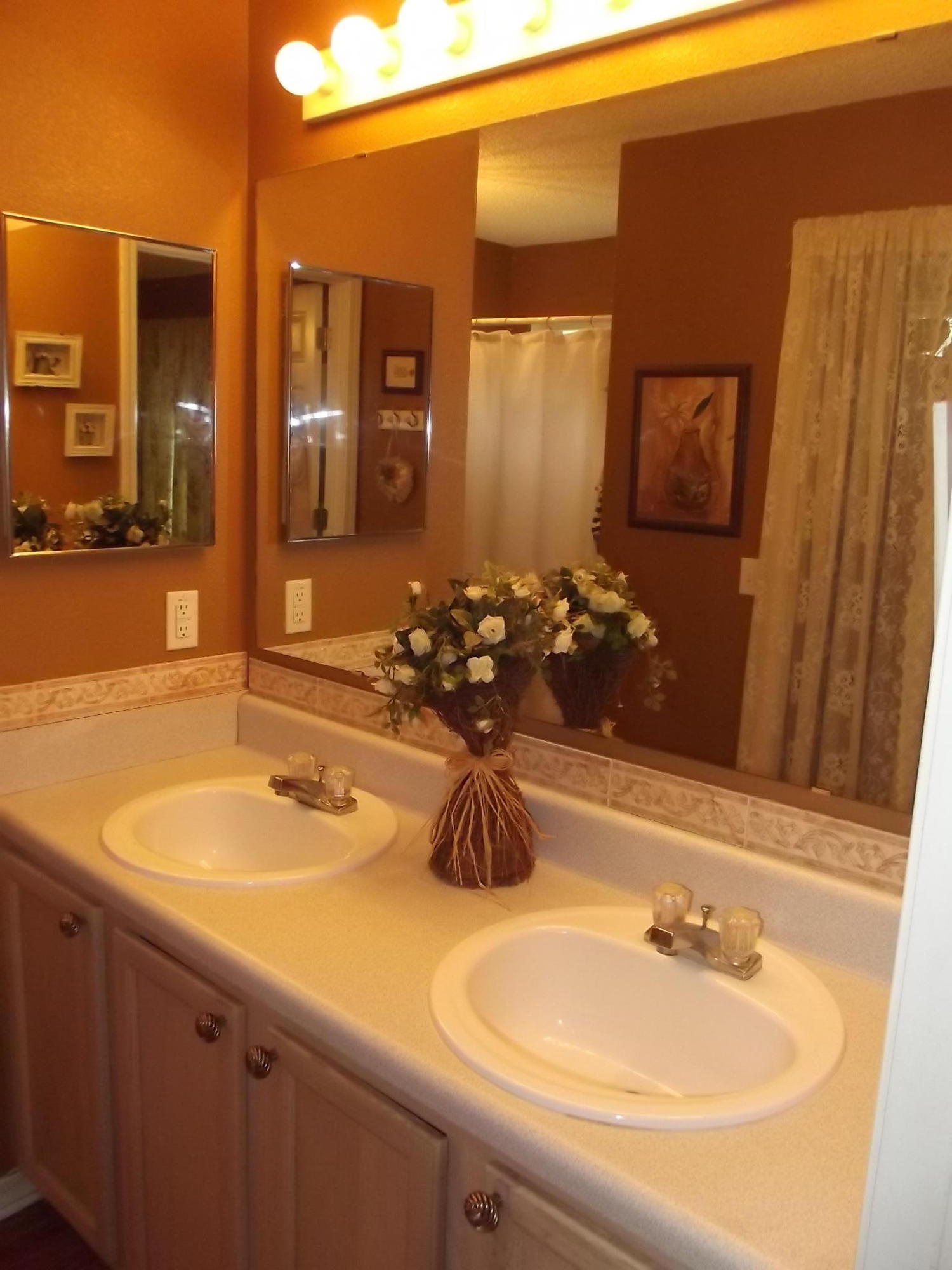 LIGHTHOUSE POINTE UNIT 1 & 2 - Residential