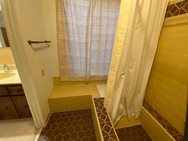 DONLABROOK GARDYNS - Residential